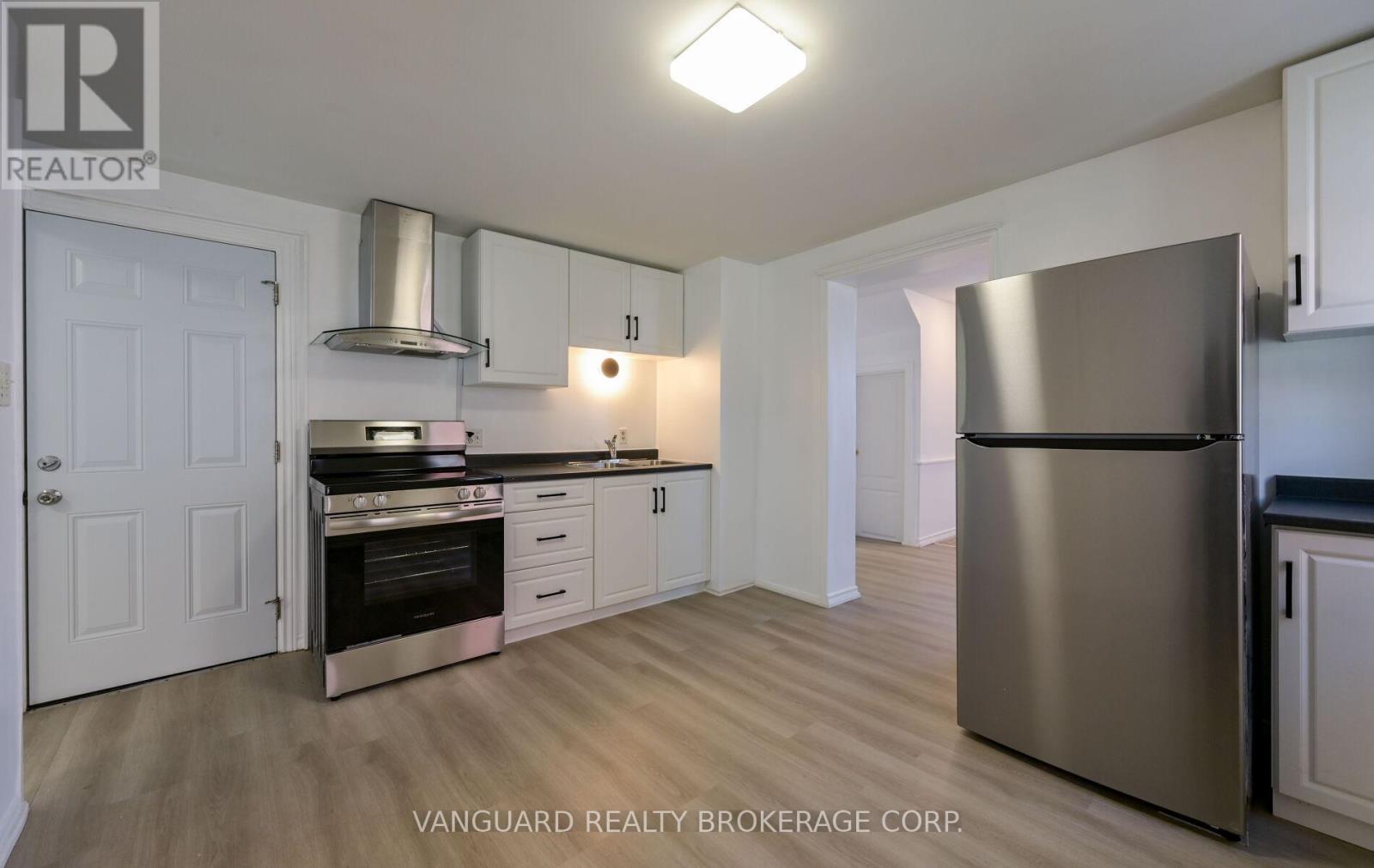 103 Mulcaster Street, Barrie, Ontario  L4M 3M7 - Photo 34 - S13110124