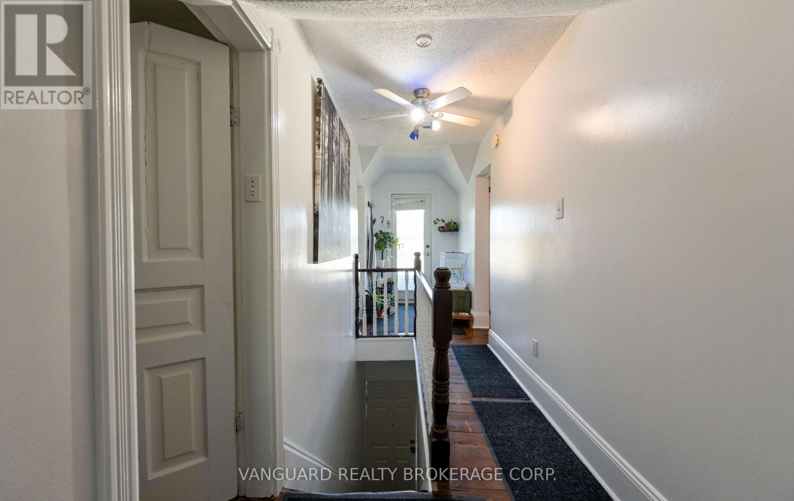 103 Mulcaster Street, Barrie, Ontario  L4M 3M7 - Photo 9 - S13110124