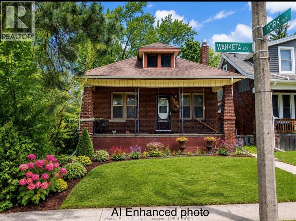 438 WAHKETA STREET, Windsor, Ontario