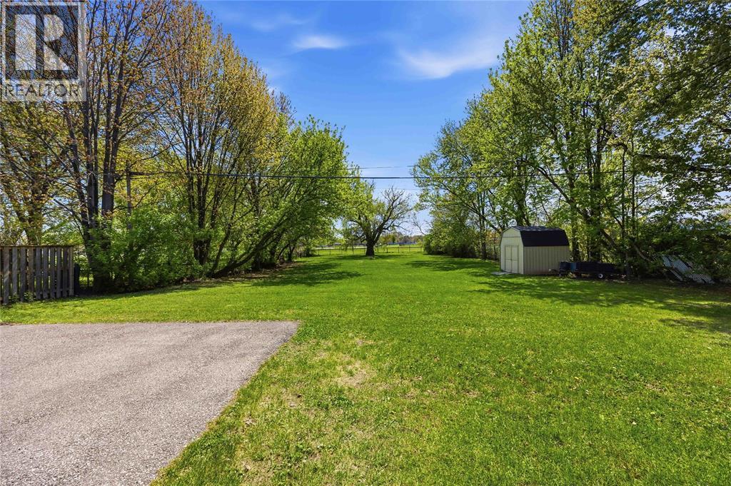 827 London Road, Sarnia, Ontario  N7T 4X7 - Photo 29 - 26010095