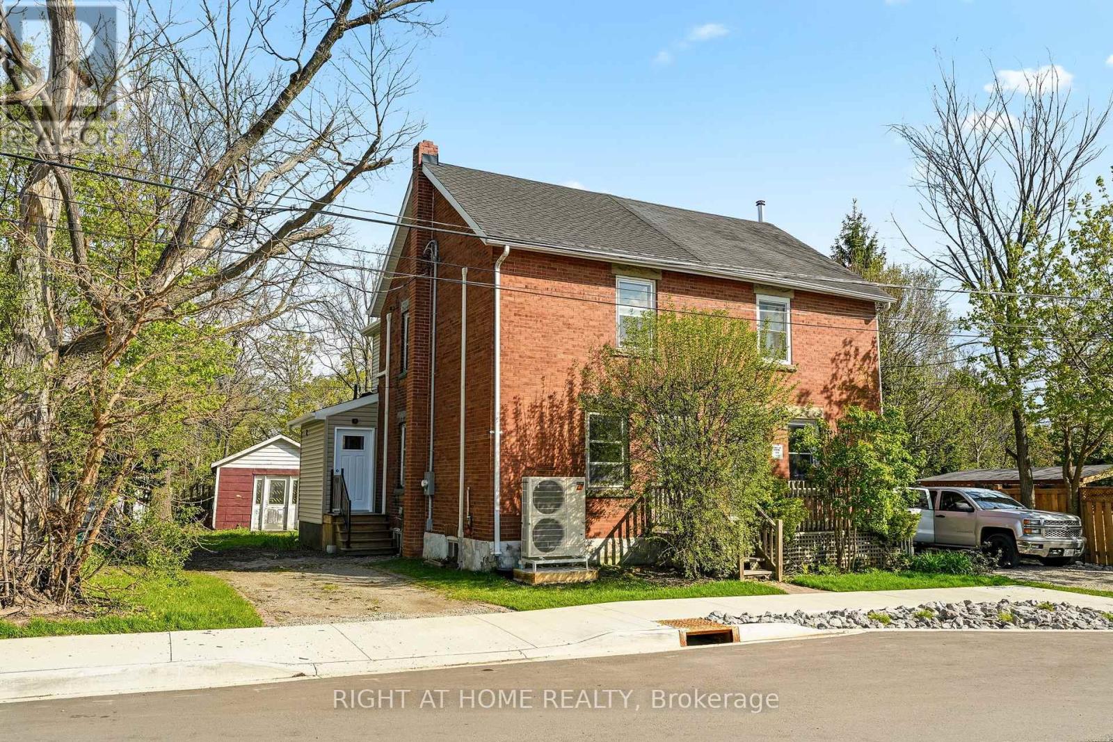 204 JASPER STREET, Milton, Ontario