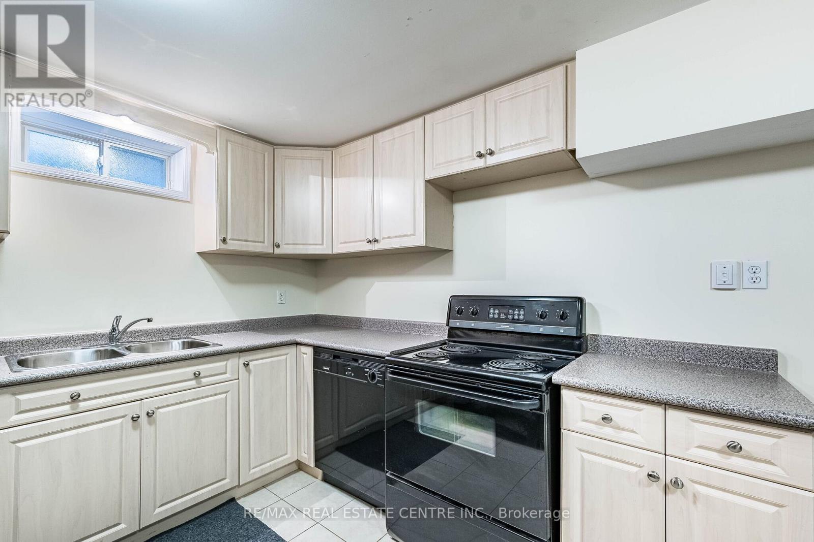 43 Briarcroft Road, Brampton, Ontario  L7A 1X7 - Photo 44 - W13110112
