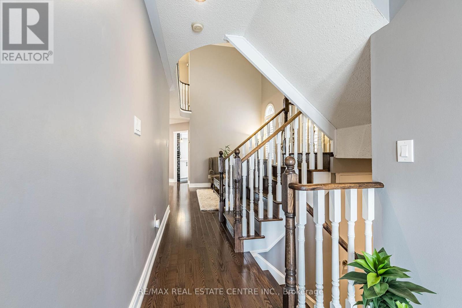 43 Briarcroft Road, Brampton, Ontario  L7A 1X7 - Photo 7 - W13110112