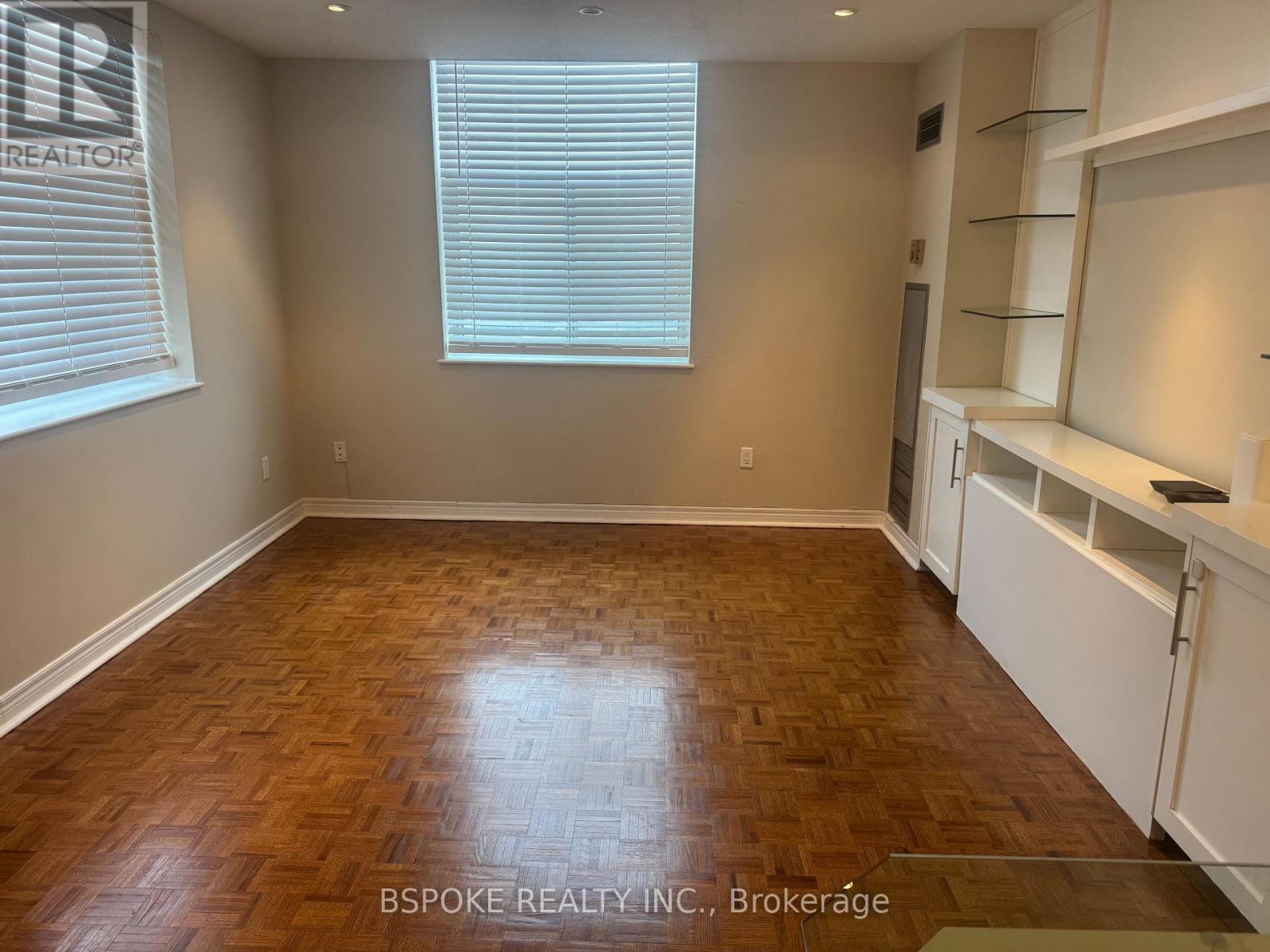 1601 - 3559 Eglinton Avenue W, Toronto, Ontario  M6M 5C6 - Photo 3 - W13110122