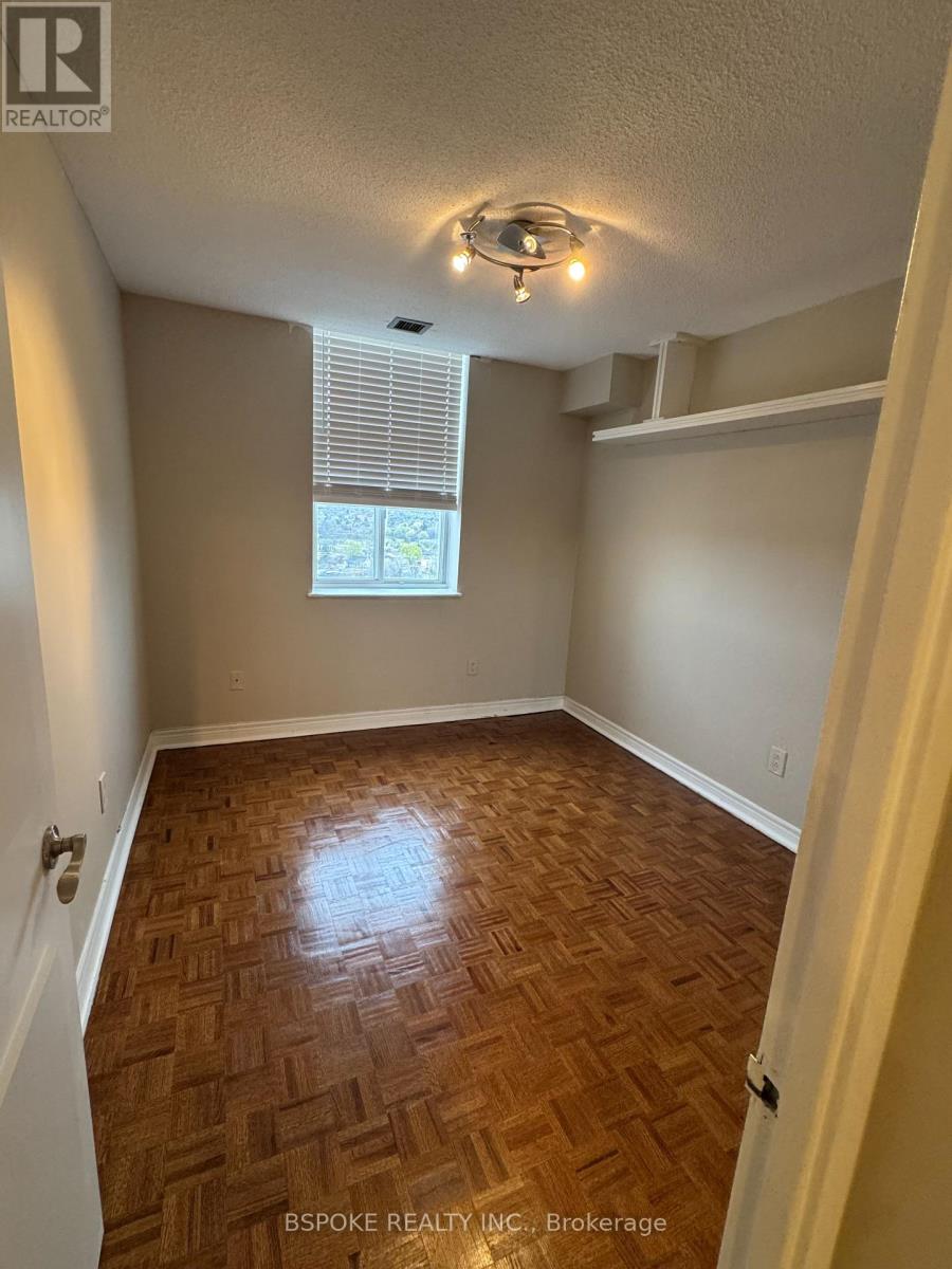 1601 - 3559 Eglinton Avenue W, Toronto, Ontario  M6M 5C6 - Photo 5 - W13110122