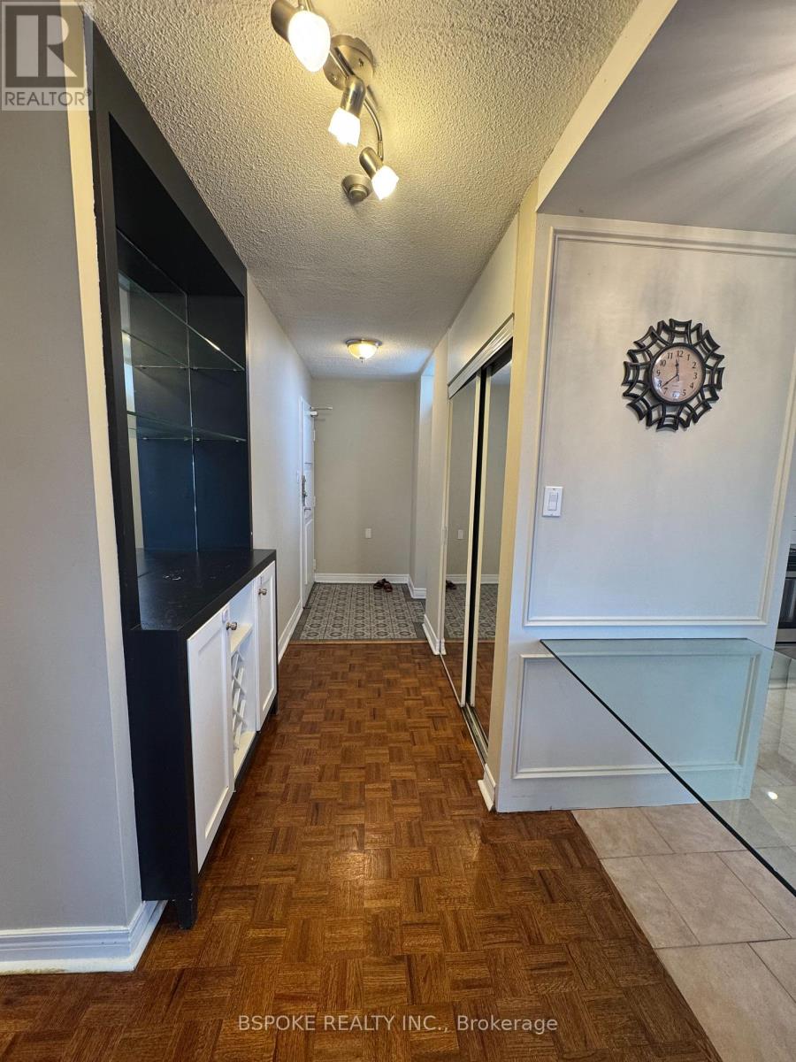 1601 - 3559 Eglinton Avenue W, Toronto, Ontario  M6M 5C6 - Photo 8 - W13110122
