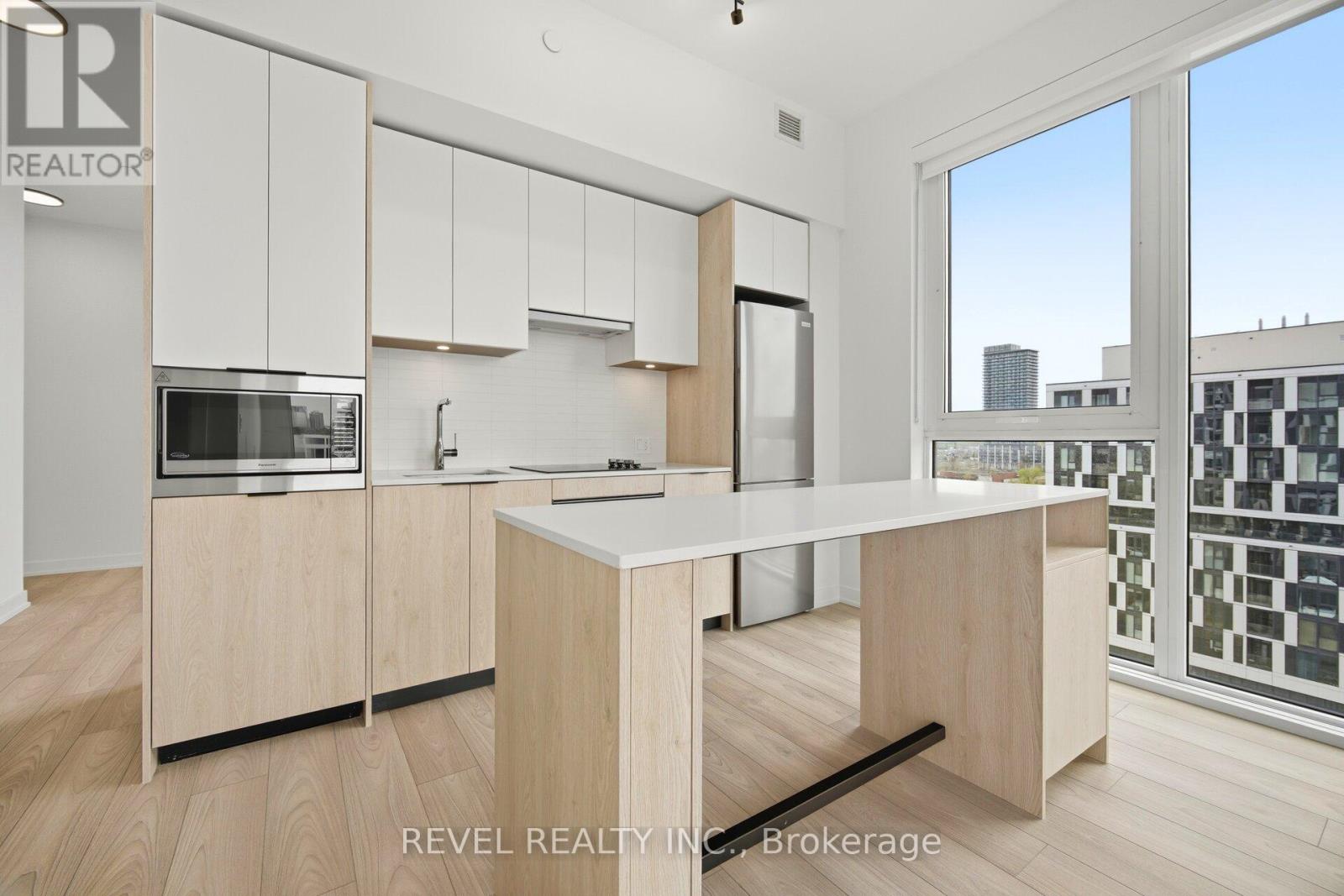 921 - 1007 The Queensway Street, Toronto, Ontario  M8Z 0H4 - Photo 11 - W13110136
