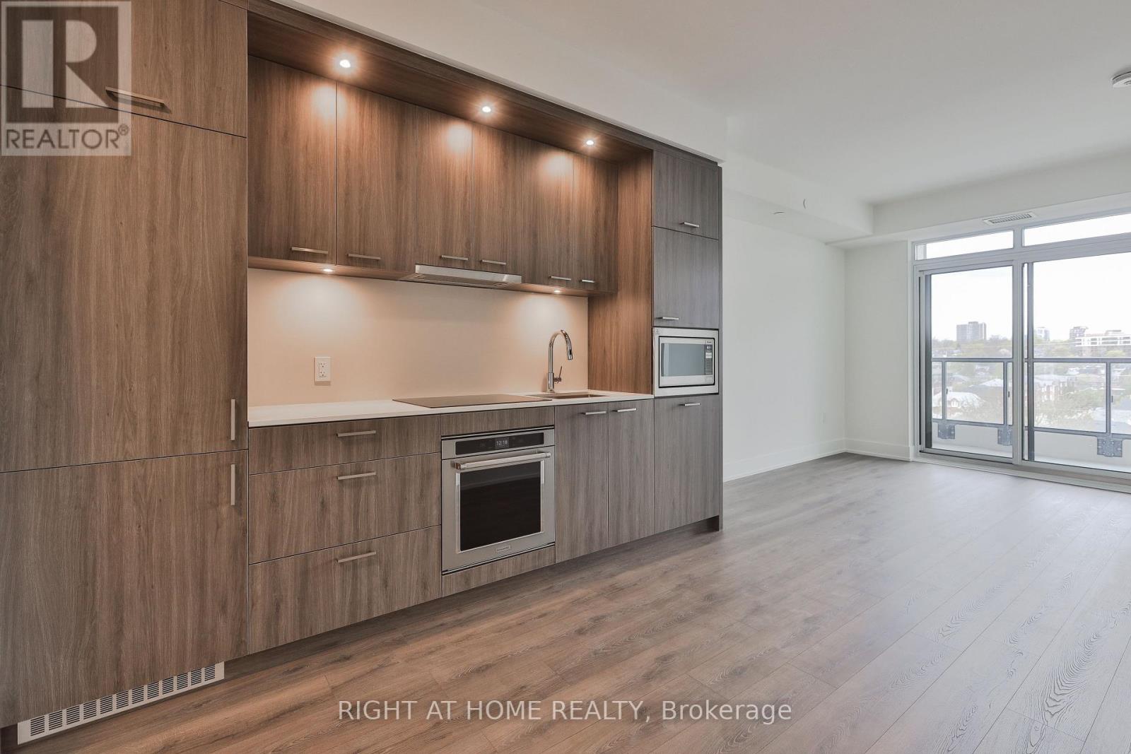 621 - 858 Dupont Street, Toronto, Ontario  M6G 0C1 - Photo 2 - W13110144