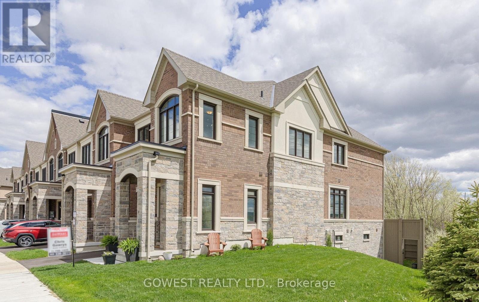 541 Celandine Terrace, Milton, Ontario  L9T 2X5 - Photo 2 - W13110154
