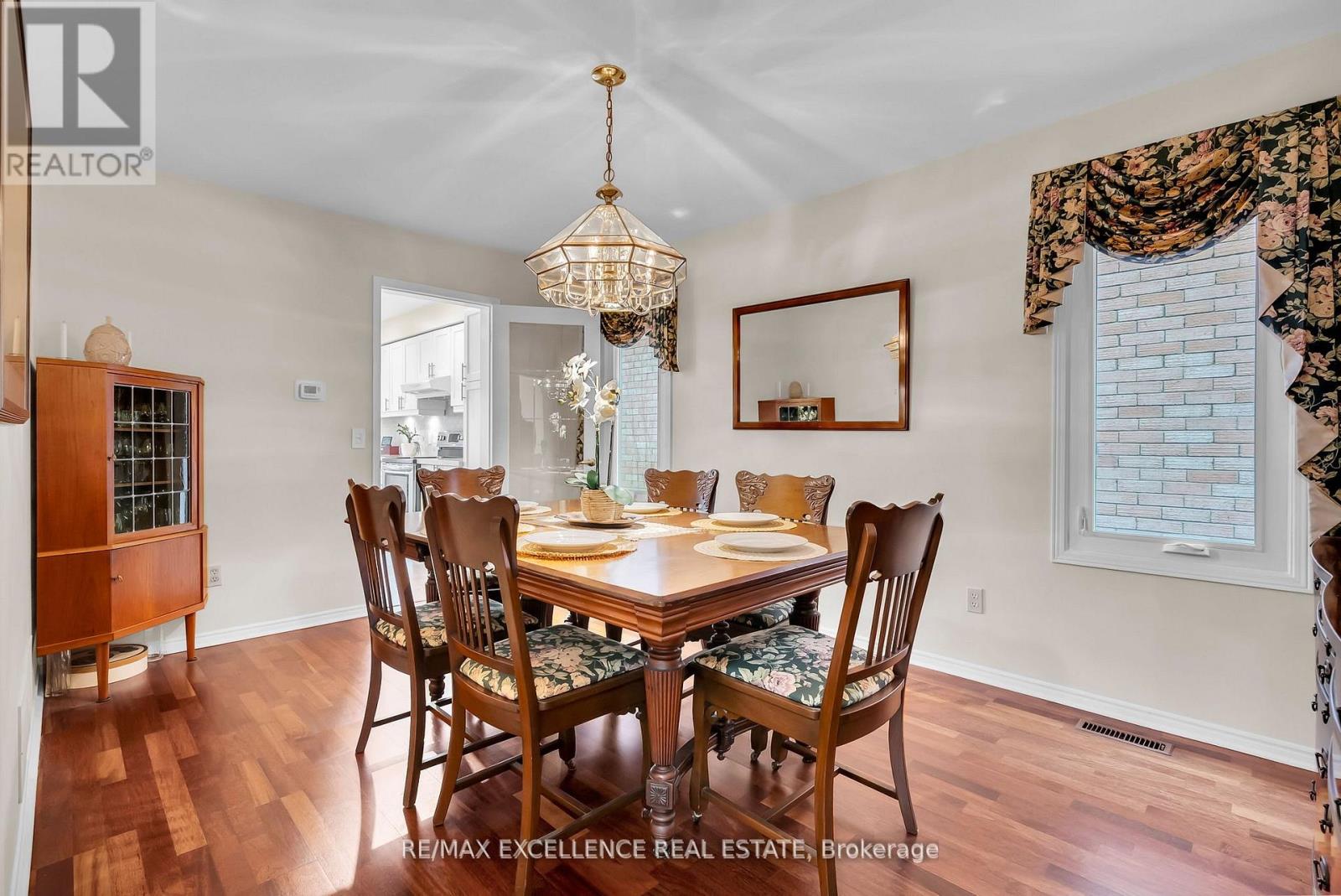 4 Novella Place, Brampton, Ontario  L6S 5X1 - Photo 19 - W13110184