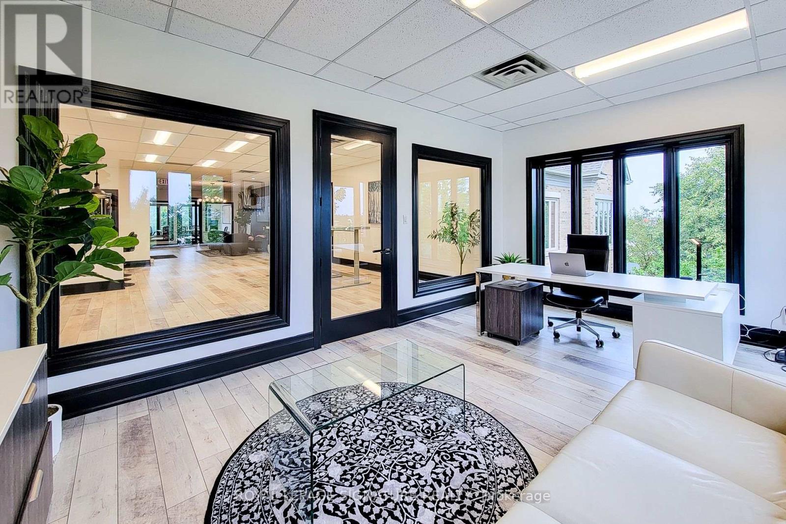 300 - 416 North Service Road E, Oakville, Ontario  L6H 5R2 - Photo 21 - W13110236