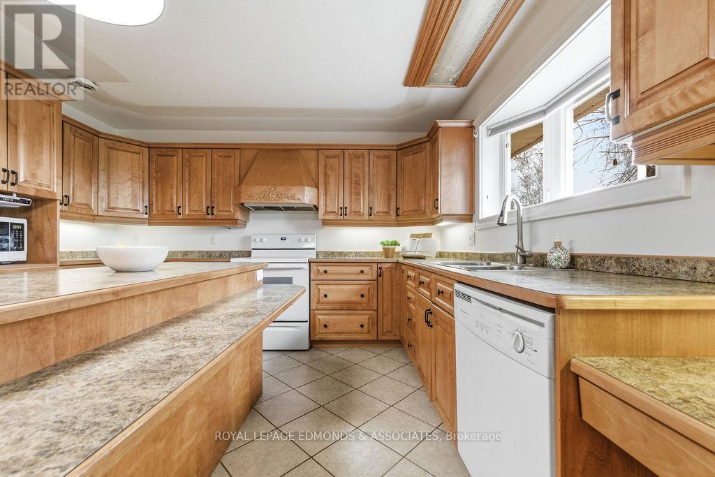 47 Cameron Street, Whitewater Region, Ontario  K0J 1C0 - Photo 17 - X13110212