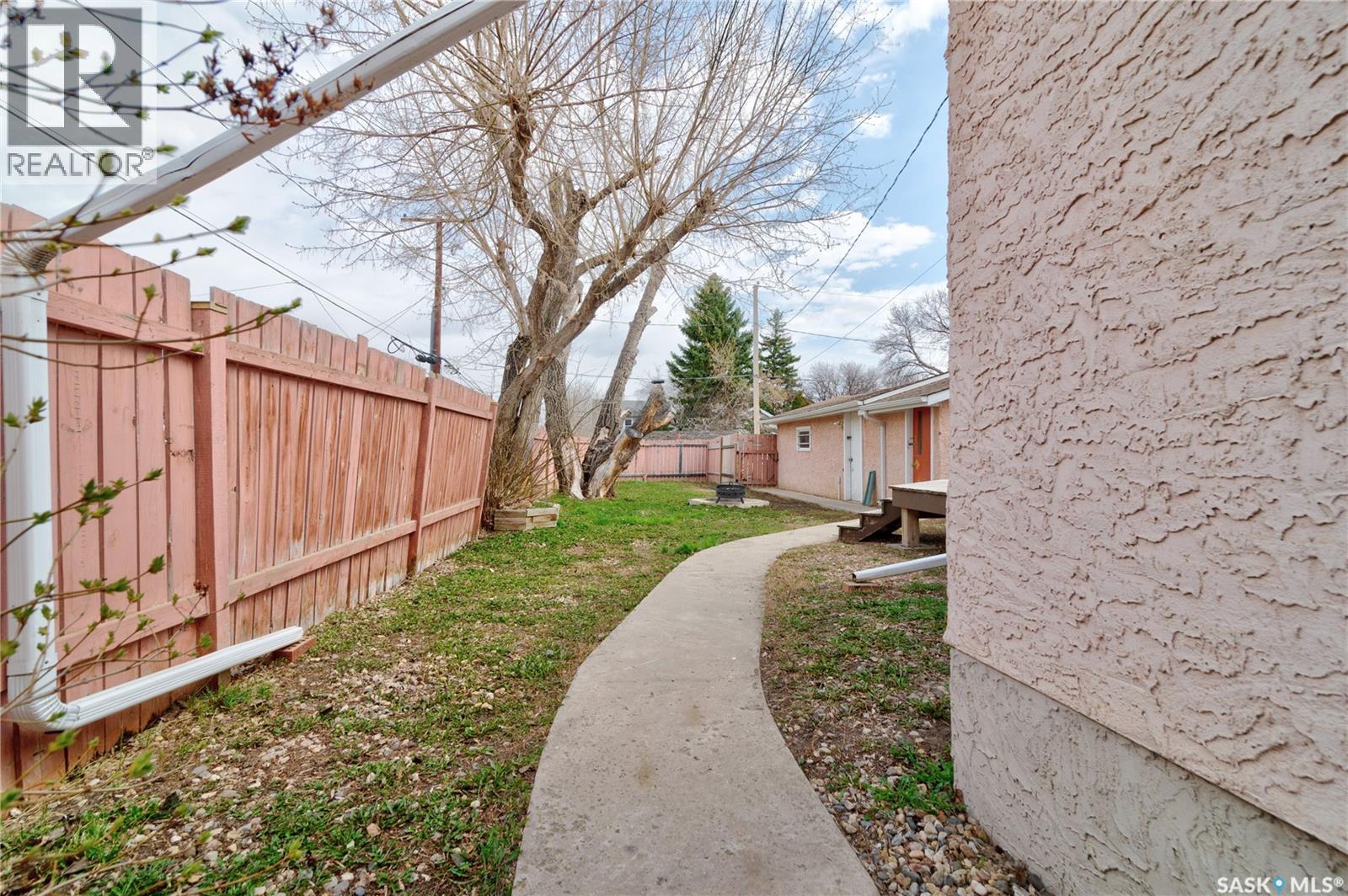 2627 Atkinson Street, Regina, Saskatchewan  S4N 3Y1 - Photo 19 - SK035560