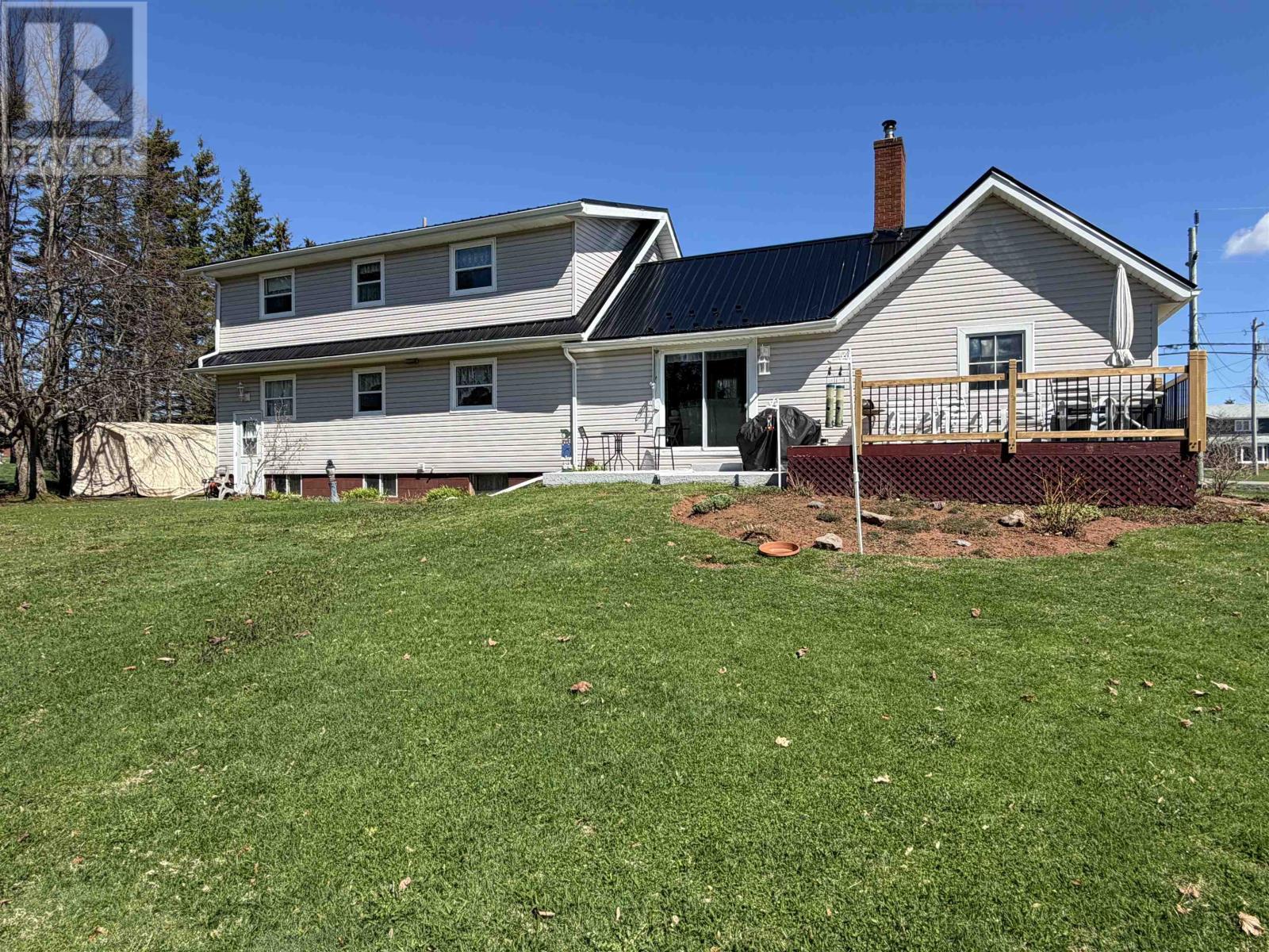 467 Route 2, Souris West, Prince Edward Island  C0A 2B0 - Photo 4 - 202602700