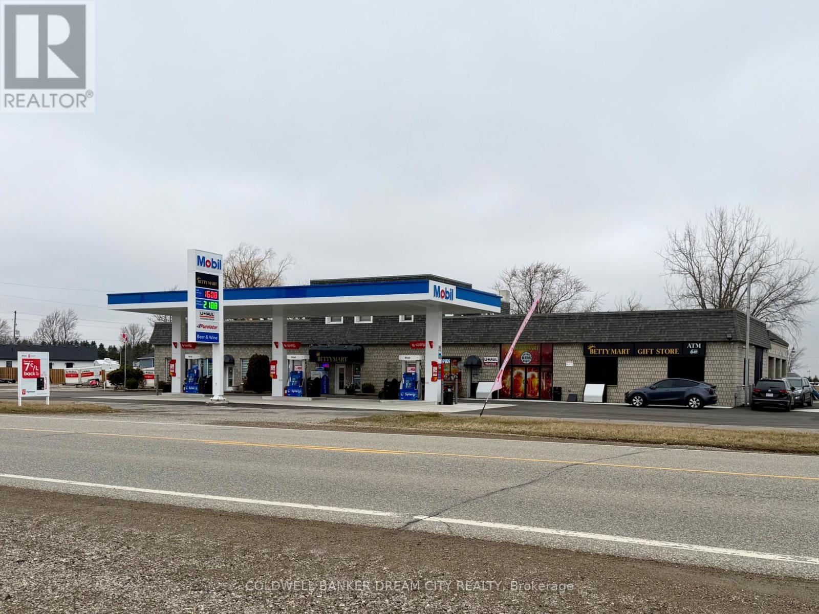 8629 MIDDLE LINE ROAD, Chatham-Kent, Ontario