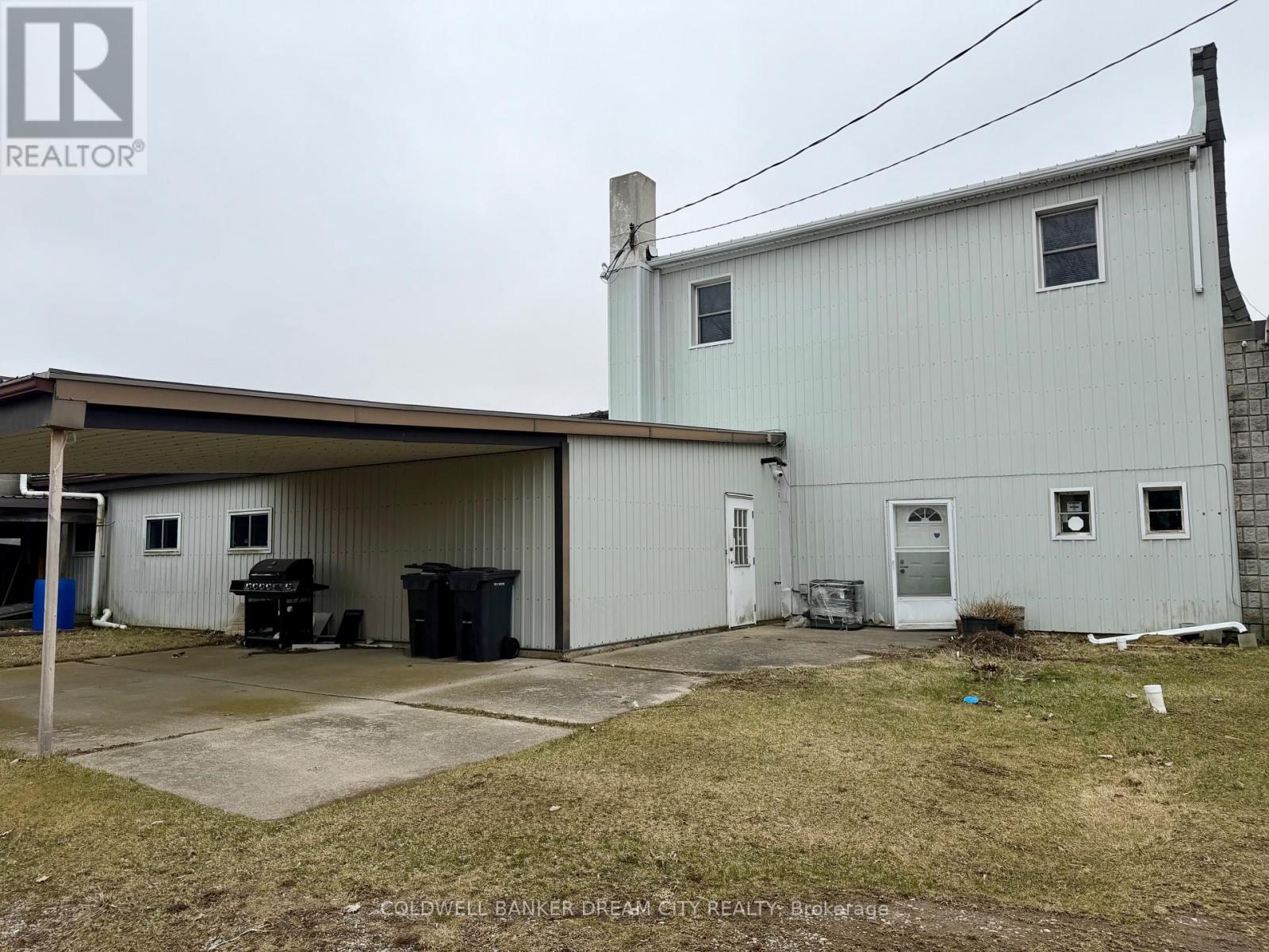 8629 Middle Line Road, Chatham-Kent, Ontario  N0P 1G0 - Photo 21 - X13110256