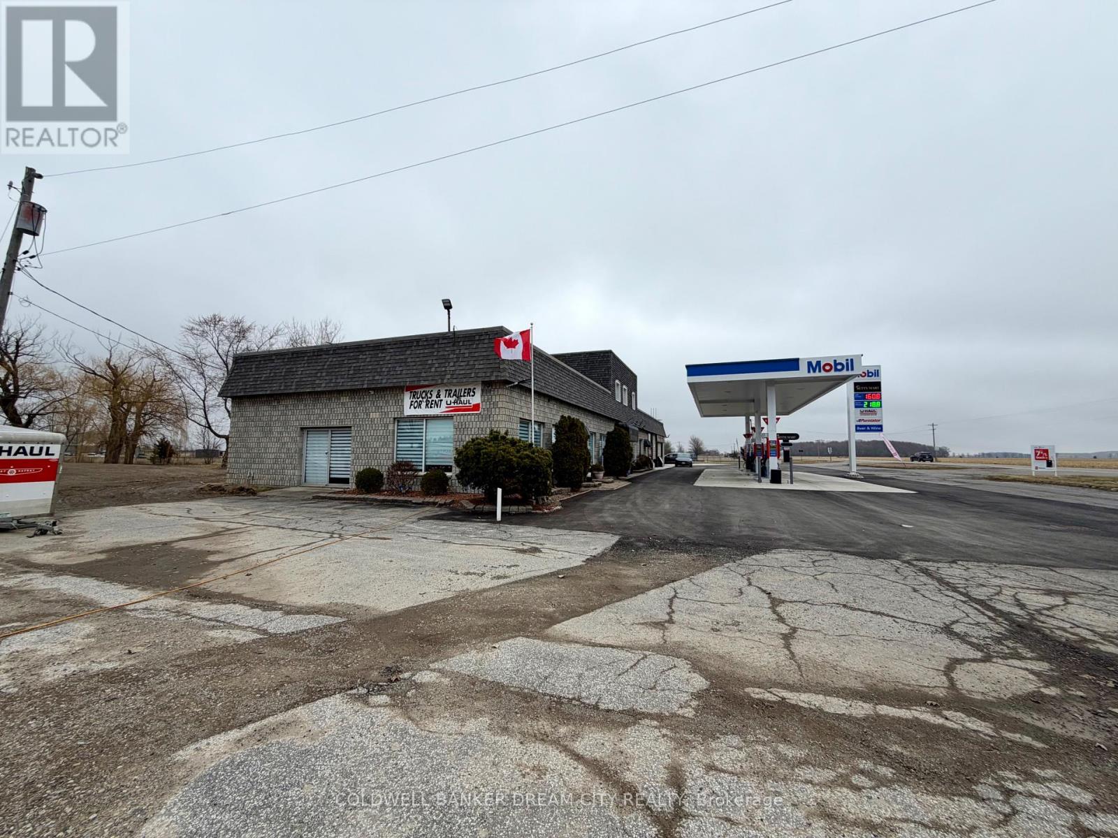 8629 Middle Line Road, Chatham-Kent, Ontario  N0P 1G0 - Photo 3 - X13110256