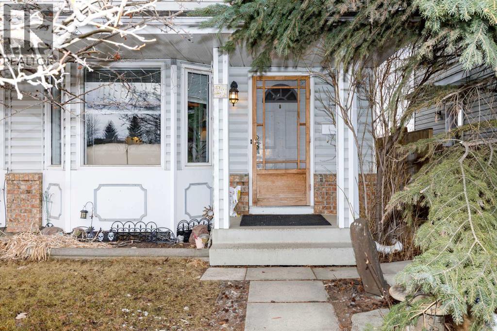 27 Kovac, Red Deer, Alberta  T4P 3M6 - Photo 1 - A2301597