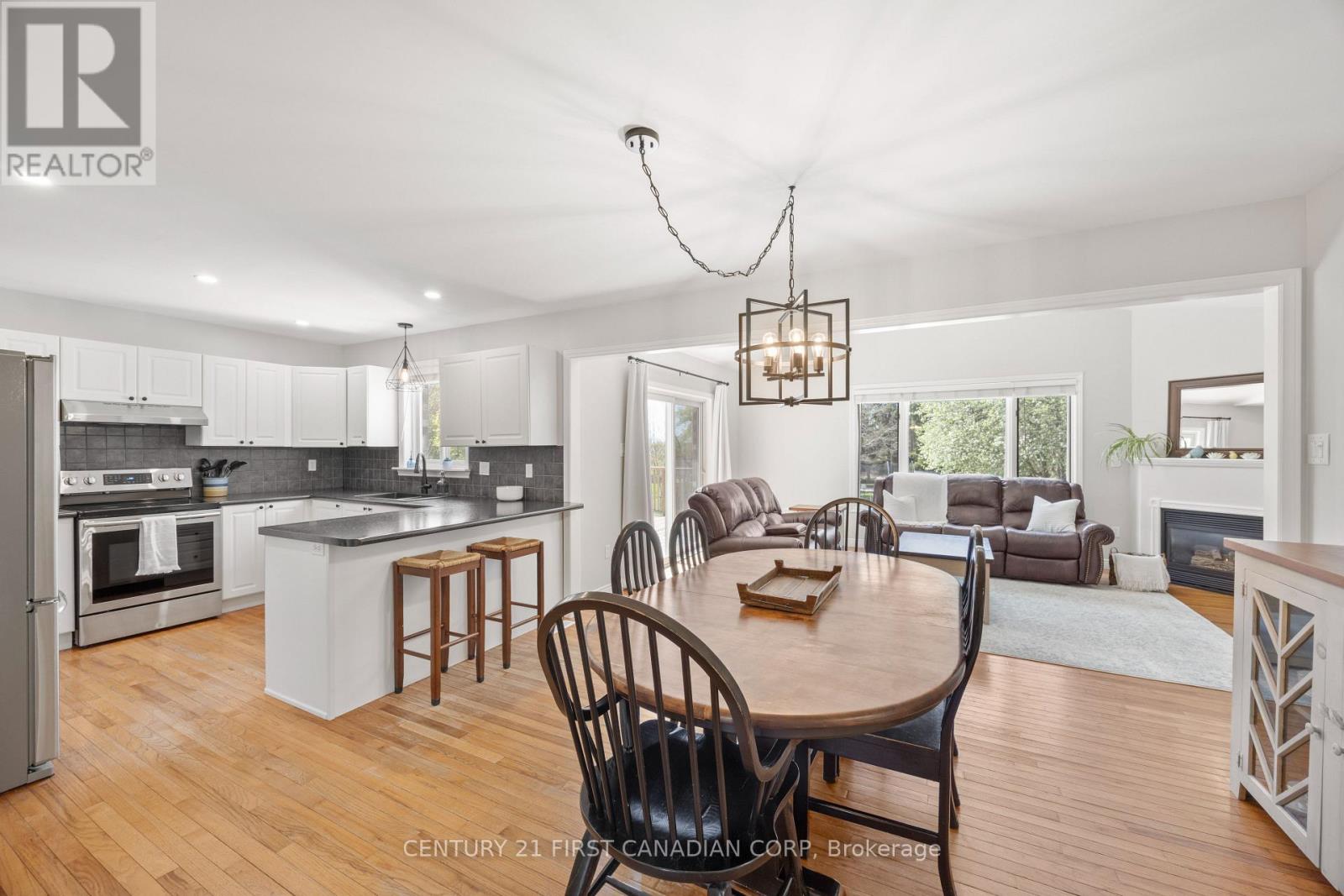 114 Brookfield Street, Middlesex Centre, Ontario  N0M 1P0 - Photo 12 - X13110316