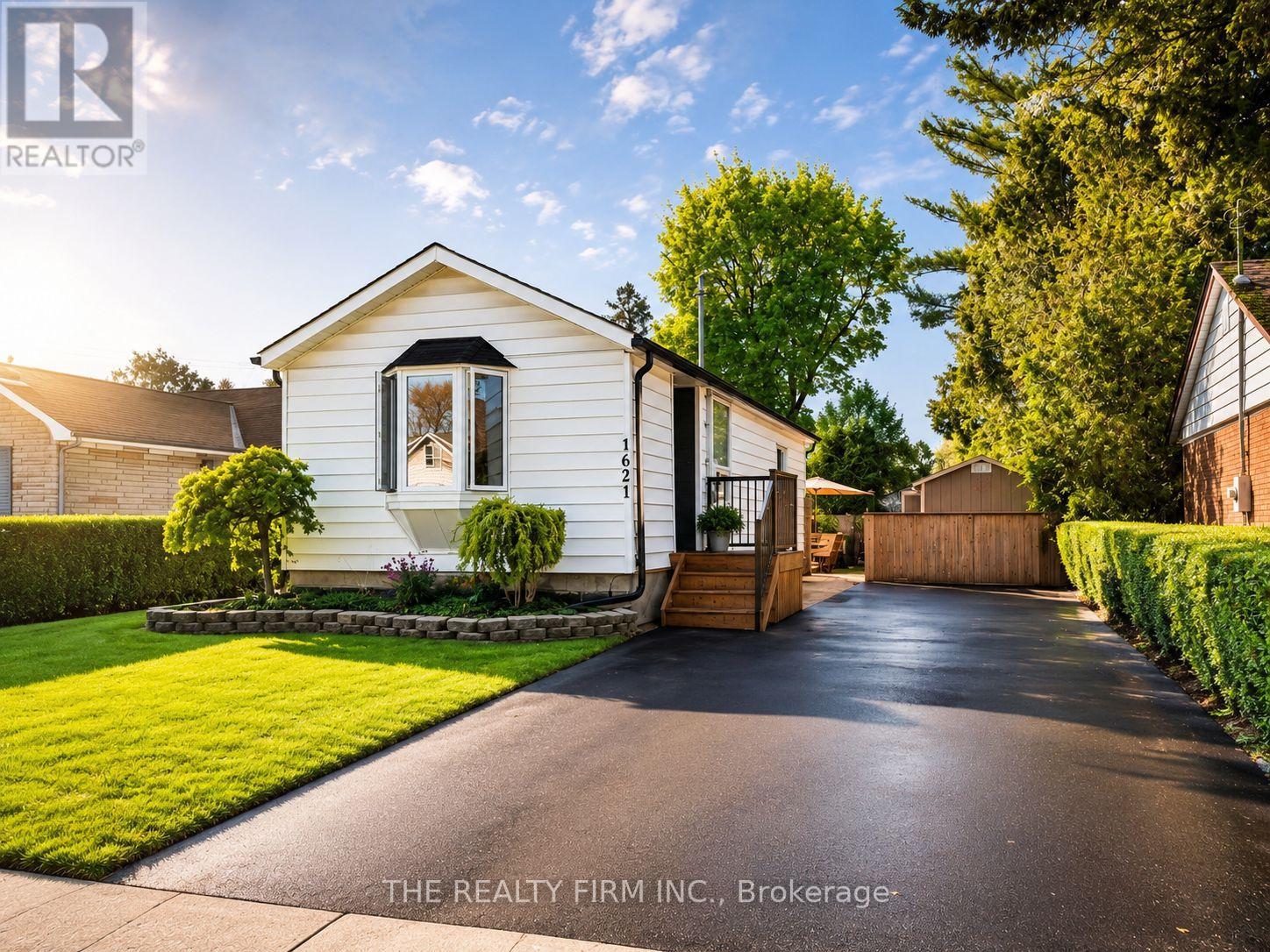 1621 BORDEN STREET, London East, Ontario