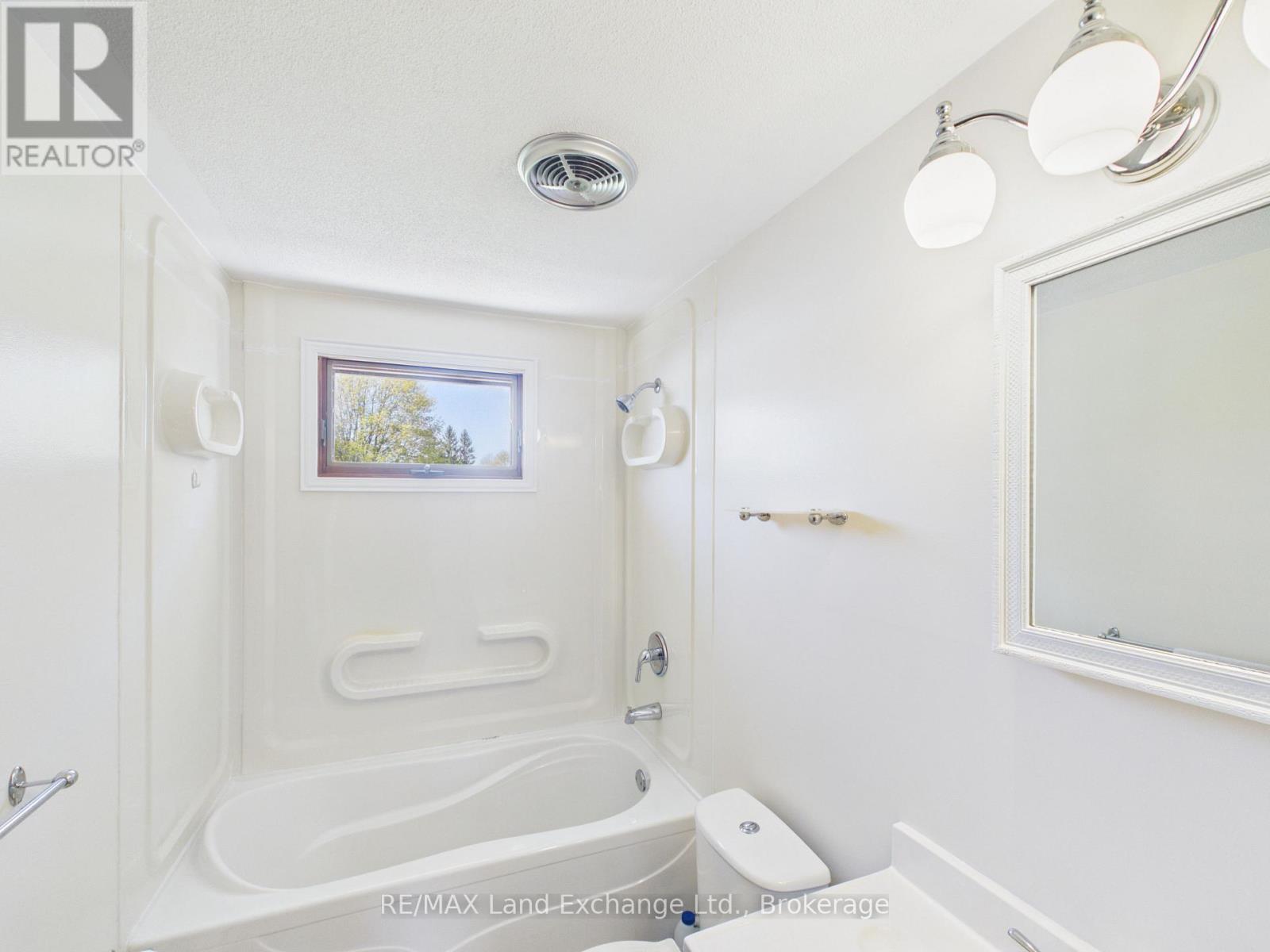 400 Adelaide Street, Kincardine, Ontario  N2Z 2W2 - Photo 8 - X13110234
