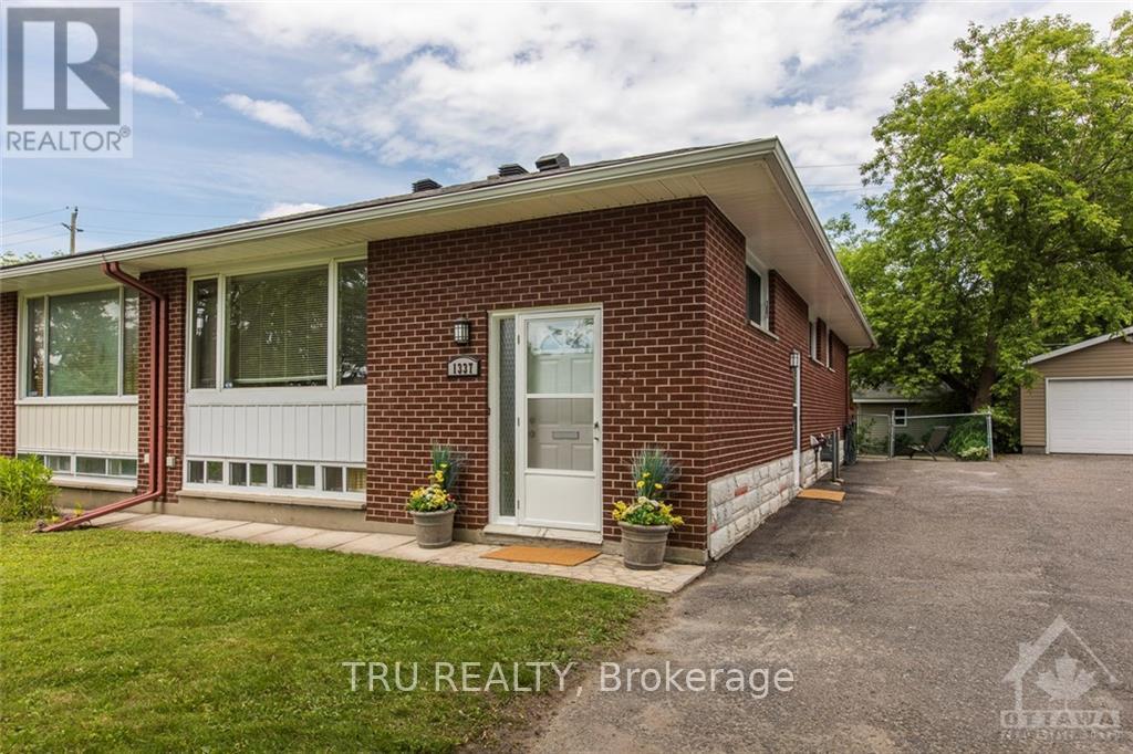 A - 1337 Bloomsbury Crescent, Ottawa, Ontario  K2C 2Y8 - Photo 2 - X13110558