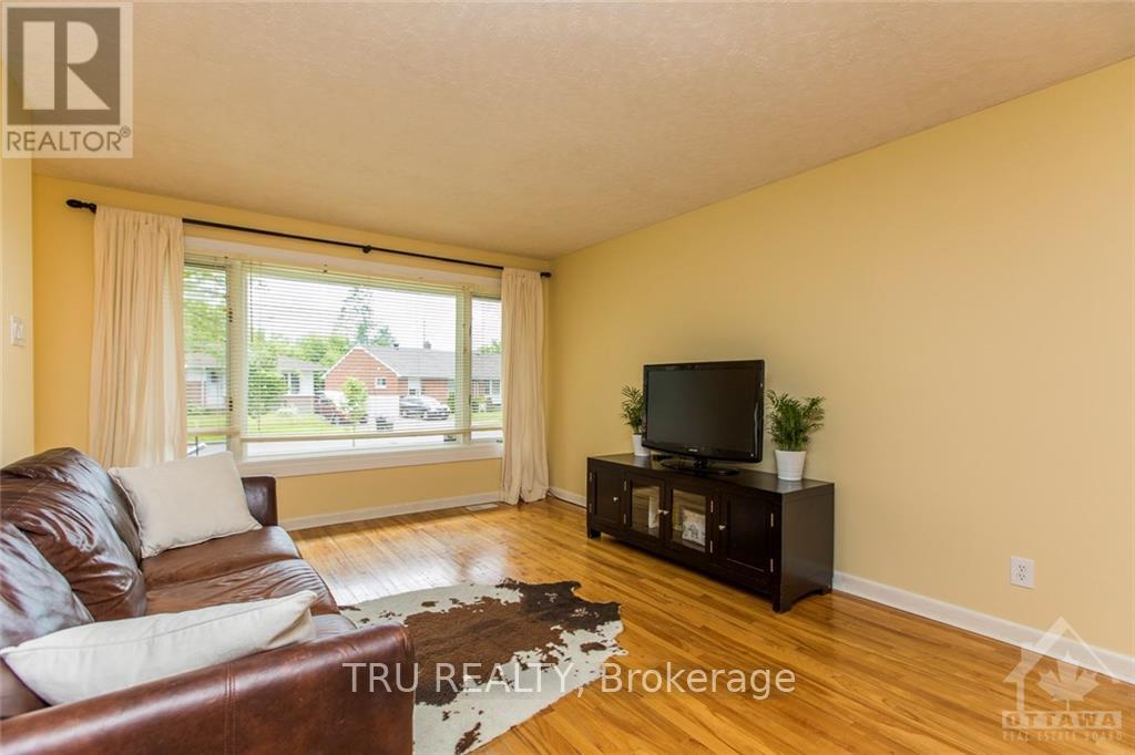 A - 1337 Bloomsbury Crescent, Ottawa, Ontario  K2C 2Y8 - Photo 3 - X13110558