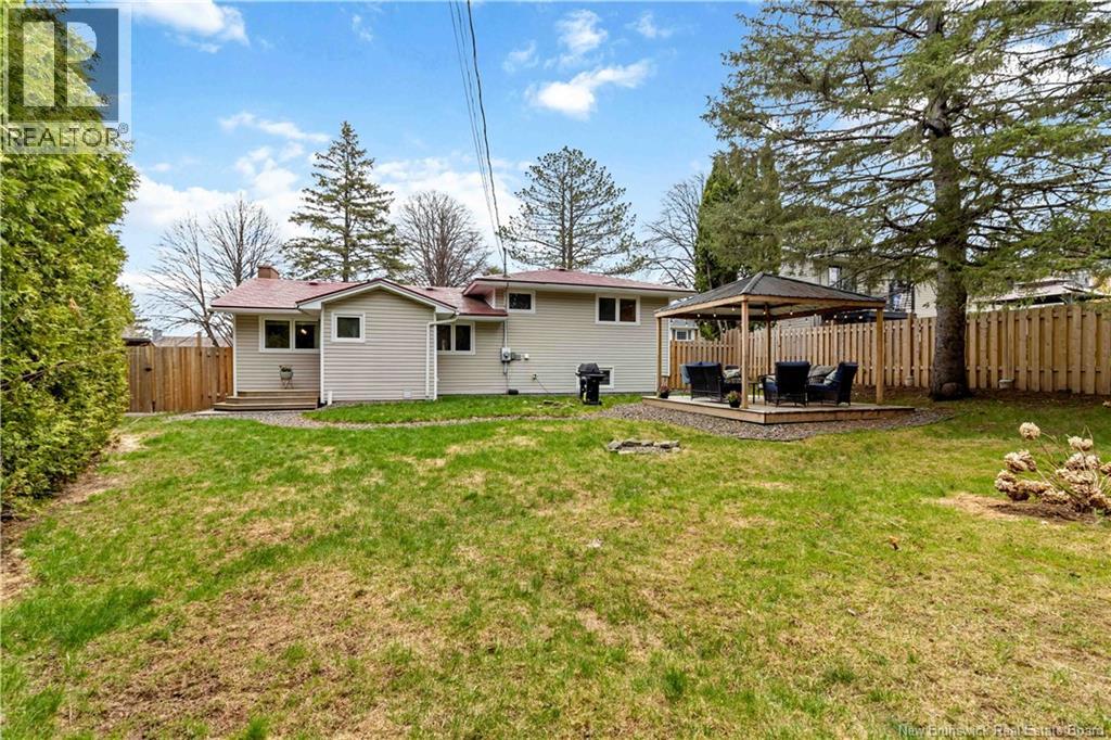 460 Dufferin Street, Fredericton, New Brunswick  E3B 3A7 - Photo 34 - NB139169