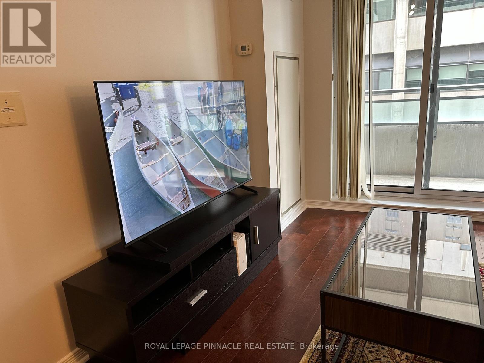 317 - 736 Spadina Avenue, Toronto, Ontario  M5S 2J6 - Photo 11 - C12895682