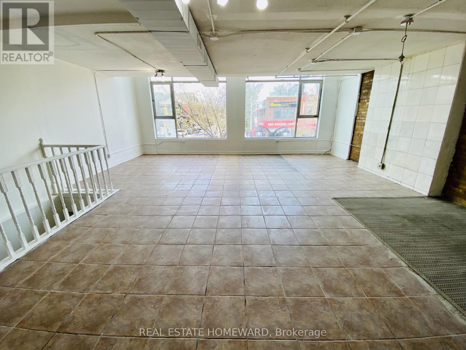 493a Danforth Avenue, Toronto, Ontario M4K 1P5 - Photo 6 - E12809146