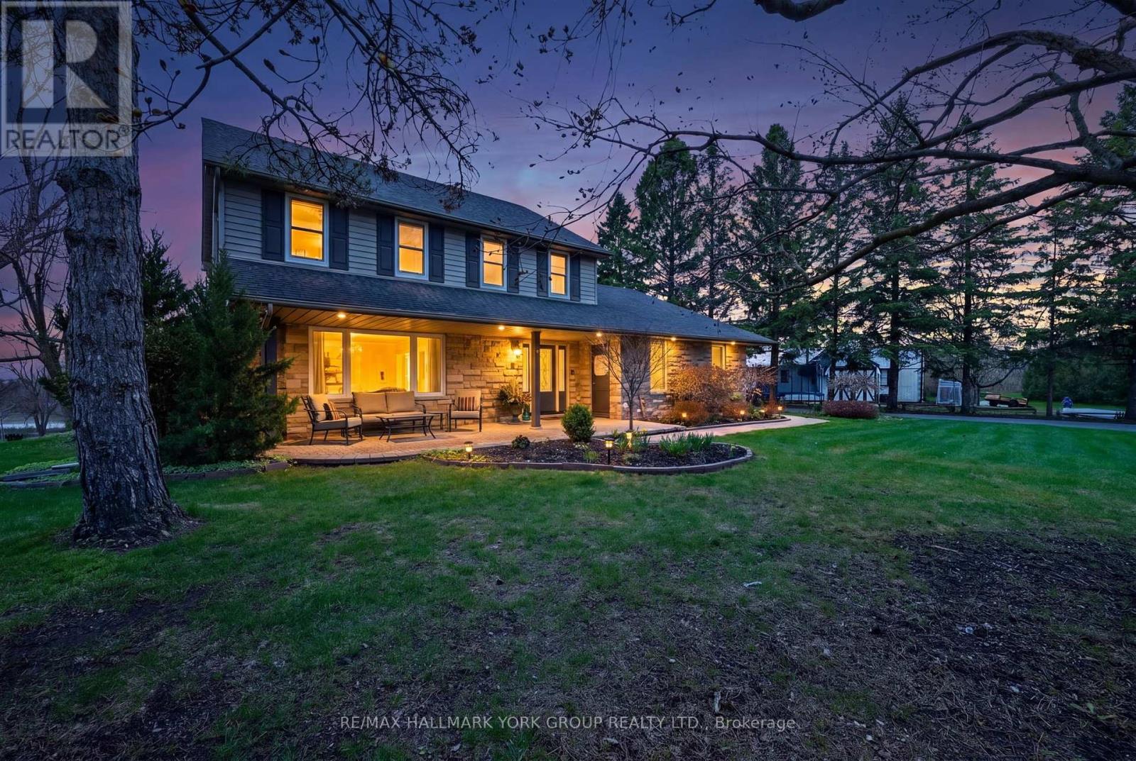 8 Grant Court, East Gwillimbury, Ontario  L0G 1R0 - Photo 5 - N13075406