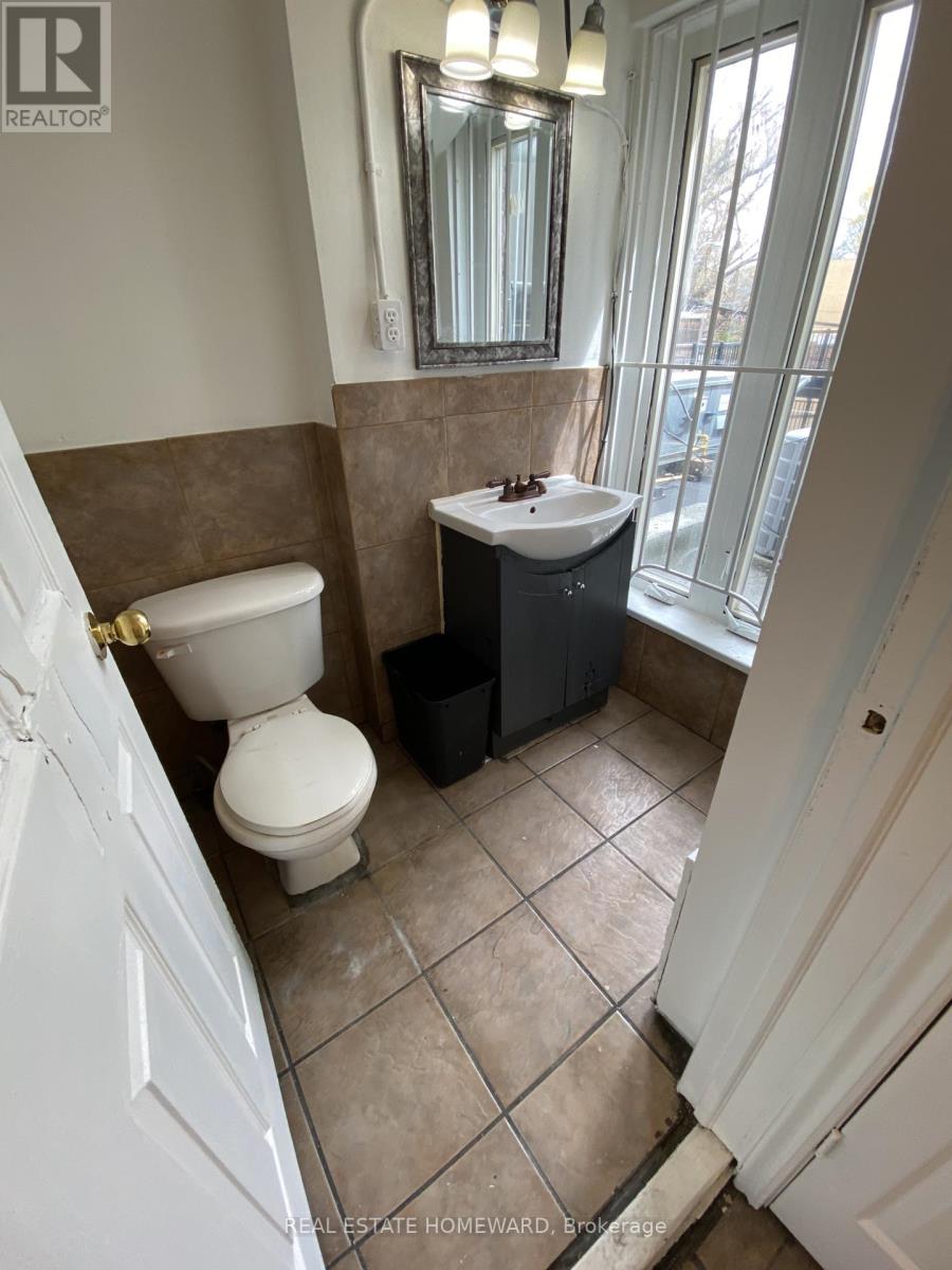 493a Danforth Avenue, Toronto, Ontario M4K 1P5 - Photo 16 - E12809146