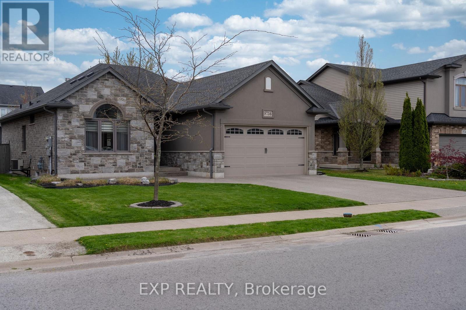 8736 Angie Drive, Niagara Falls, Ontario  L2H 0H9 - Photo 2 - X13110288
