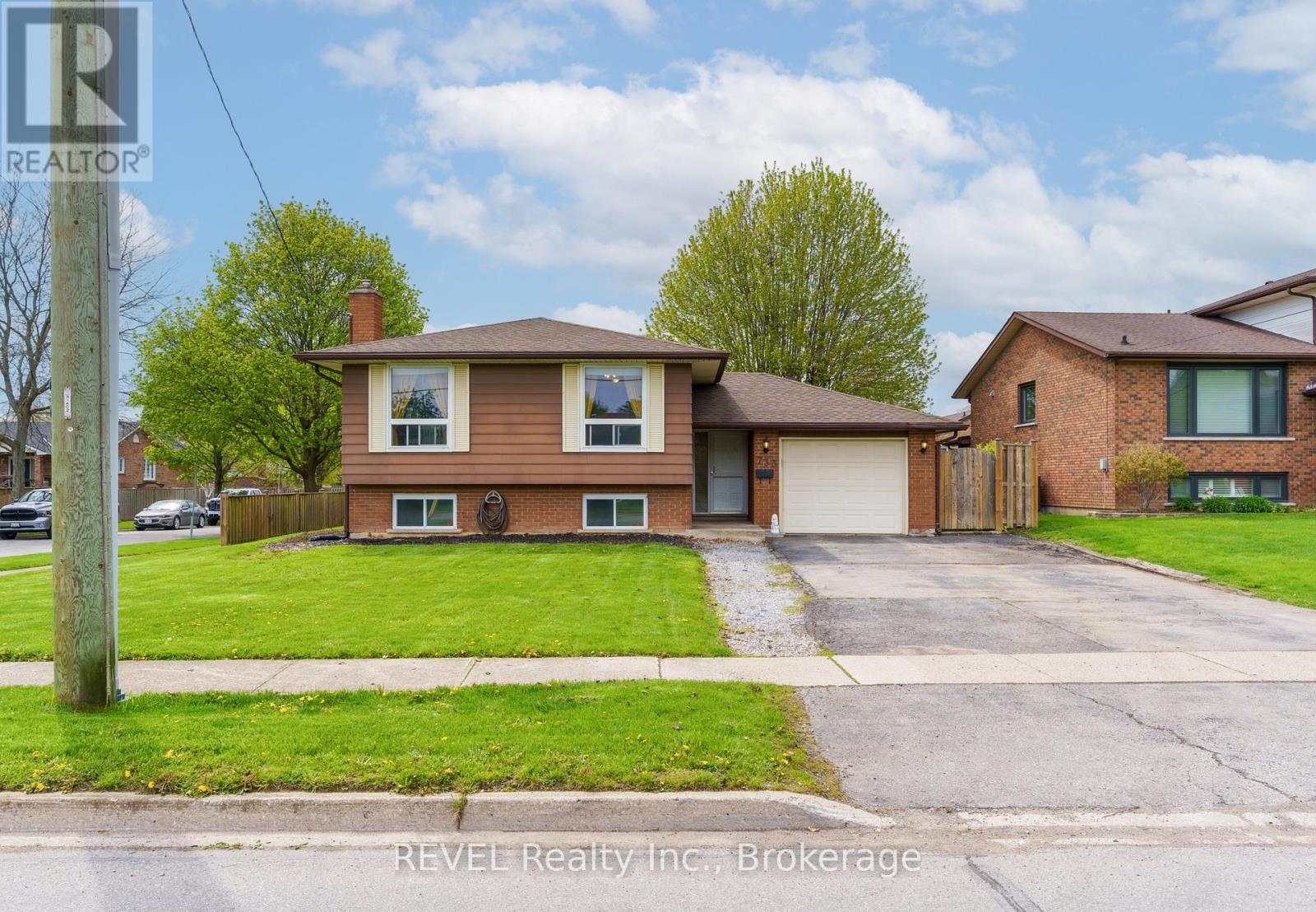 733 CLARE AVENUE, Welland, Ontario