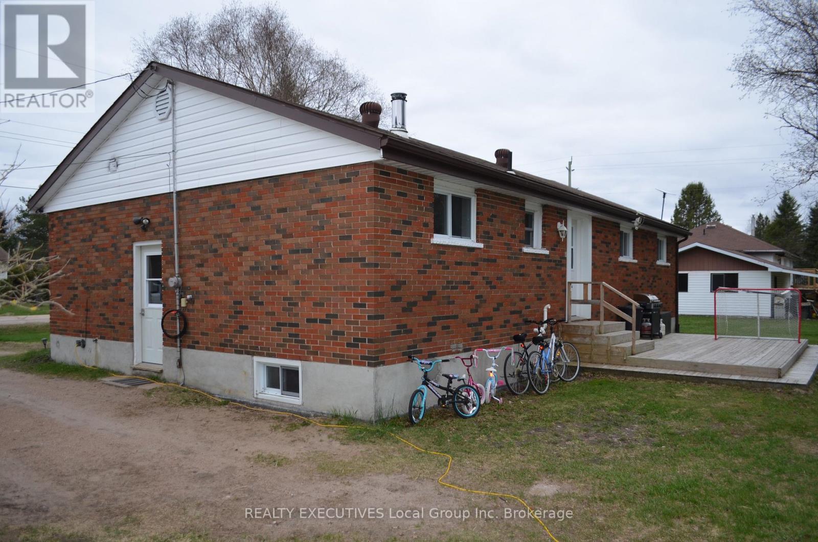412 Sweezy Street W, Powassan, Ontario  P0H 2L0 - Photo 11 - X13110562