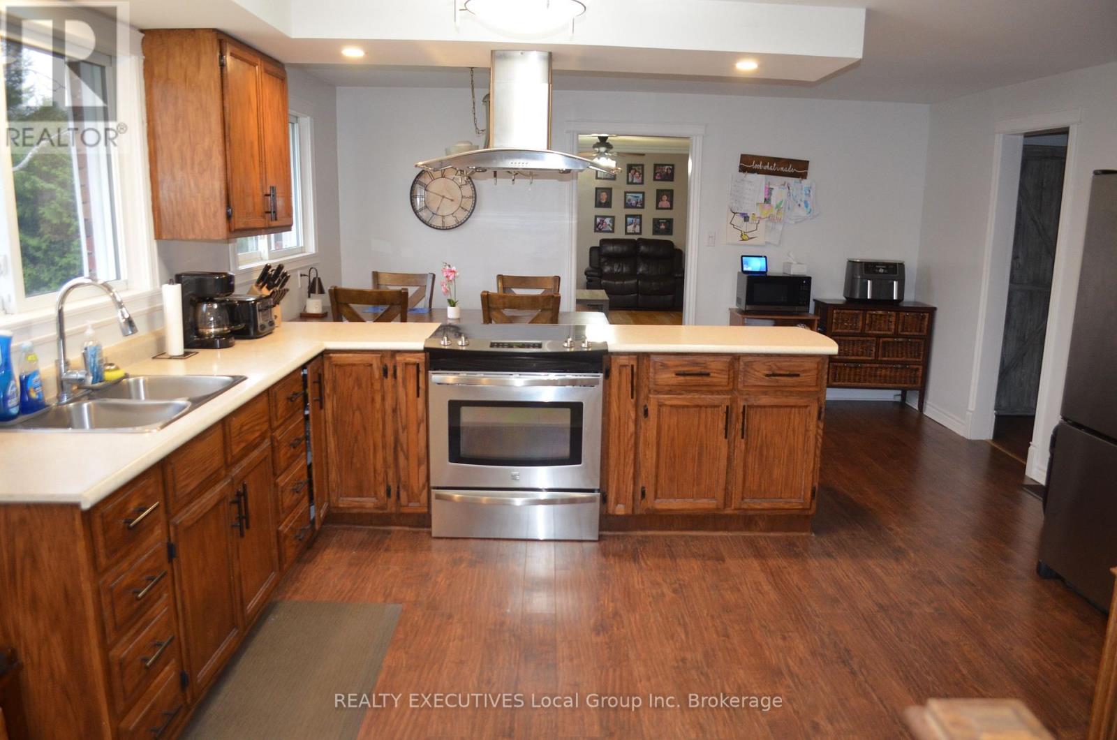 412 Sweezy Street W, Powassan, Ontario  P0H 2L0 - Photo 12 - X13110562