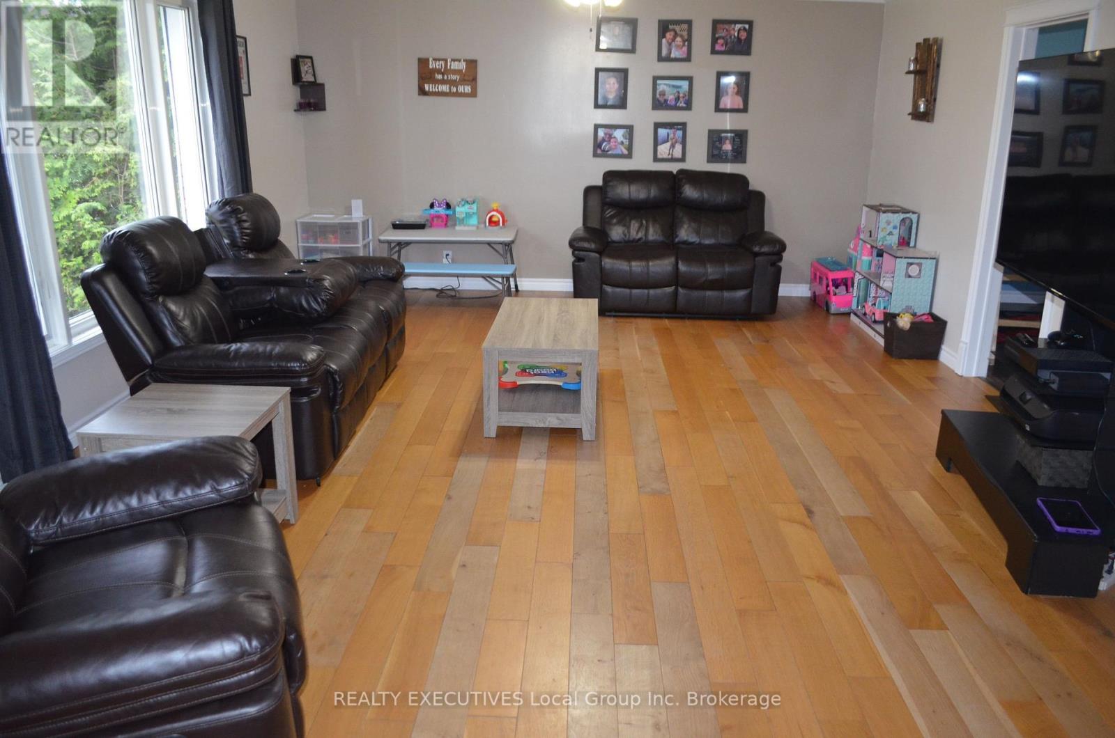 412 Sweezy Street W, Powassan, Ontario  P0H 2L0 - Photo 34 - X13110562