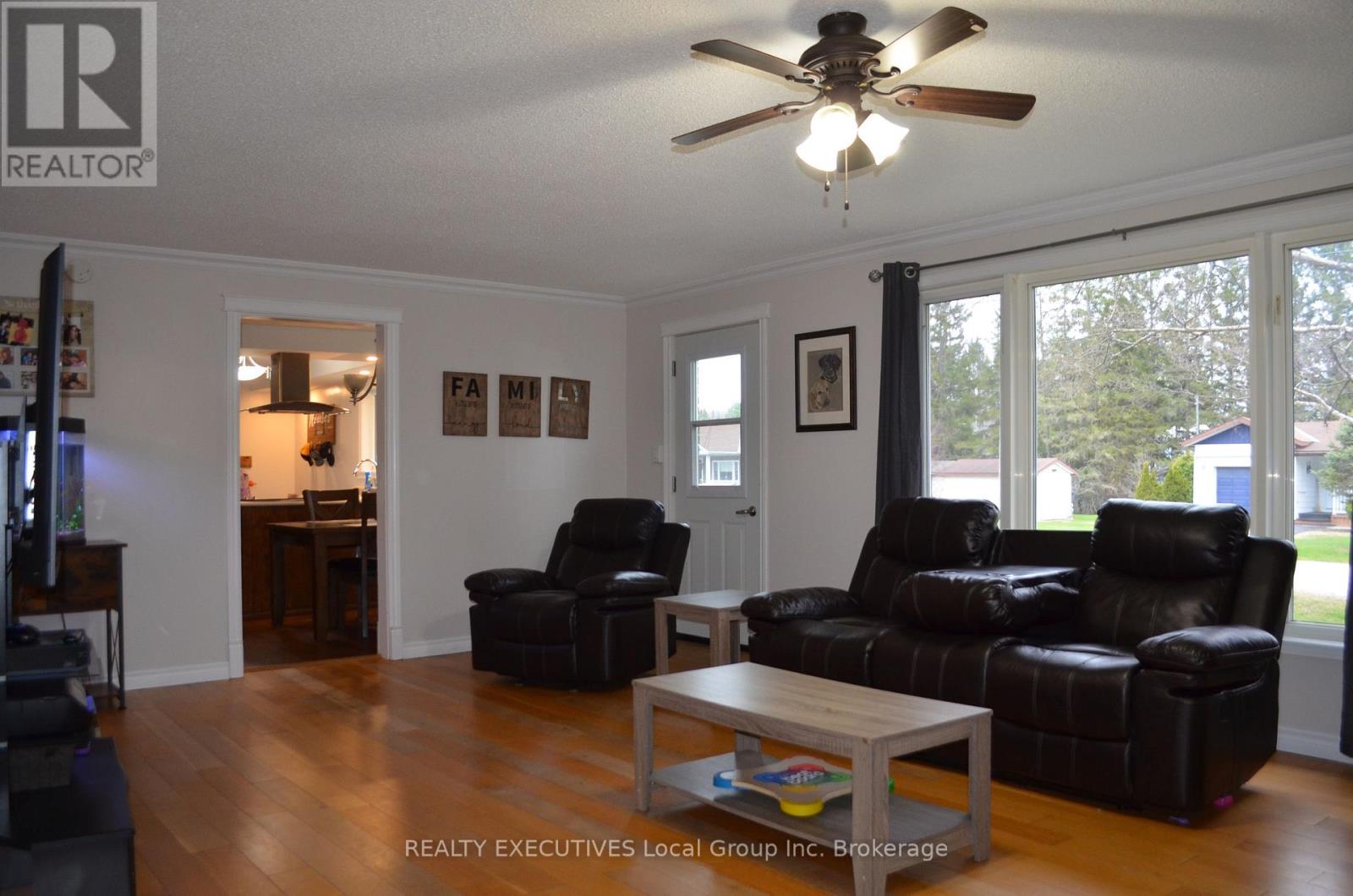 412 Sweezy Street W, Powassan, Ontario  P0H 2L0 - Photo 37 - X13110562