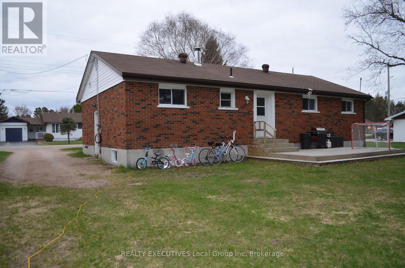 412 Sweezy Street W, Powassan, Ontario  P0H 2L0 - Photo 4 - X13110562