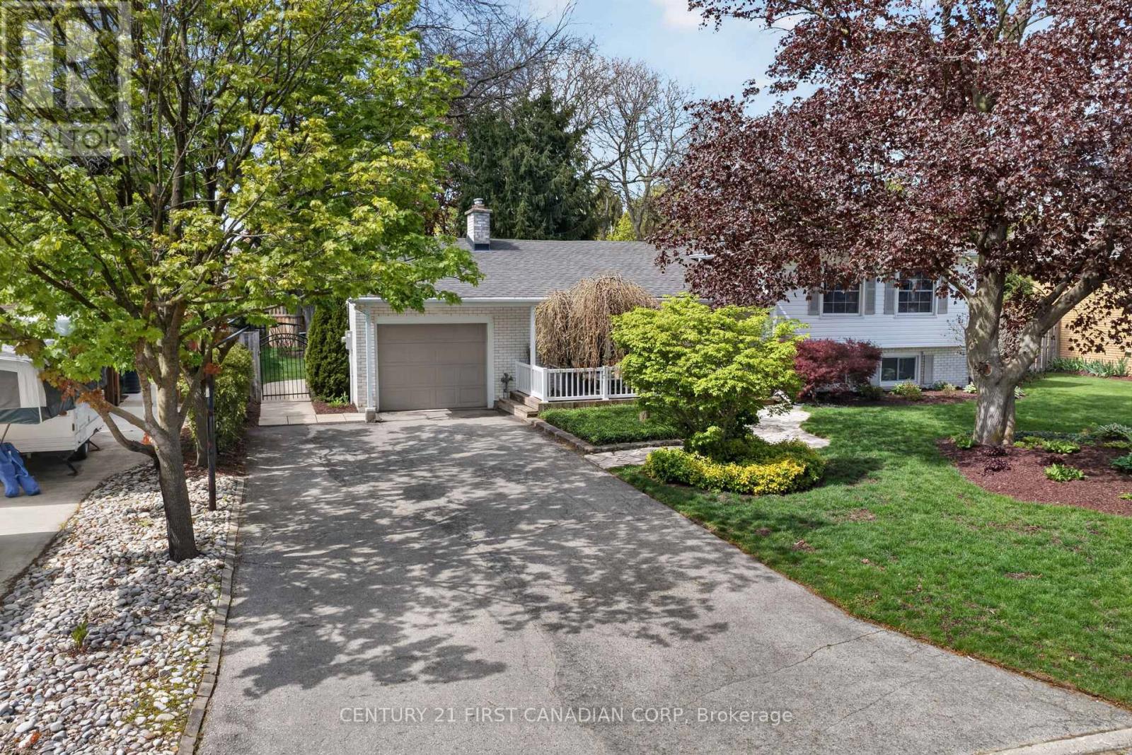 16 GUSTIN AVENUE, London South, Ontario