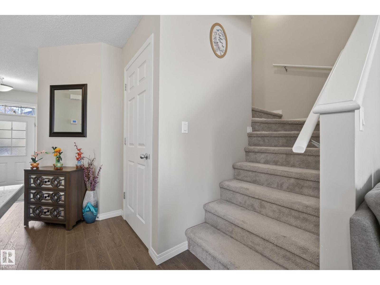 757 Eagleson Cr Nw, Edmonton, Alberta  T6M 0T8 - Photo 11 - E4486965