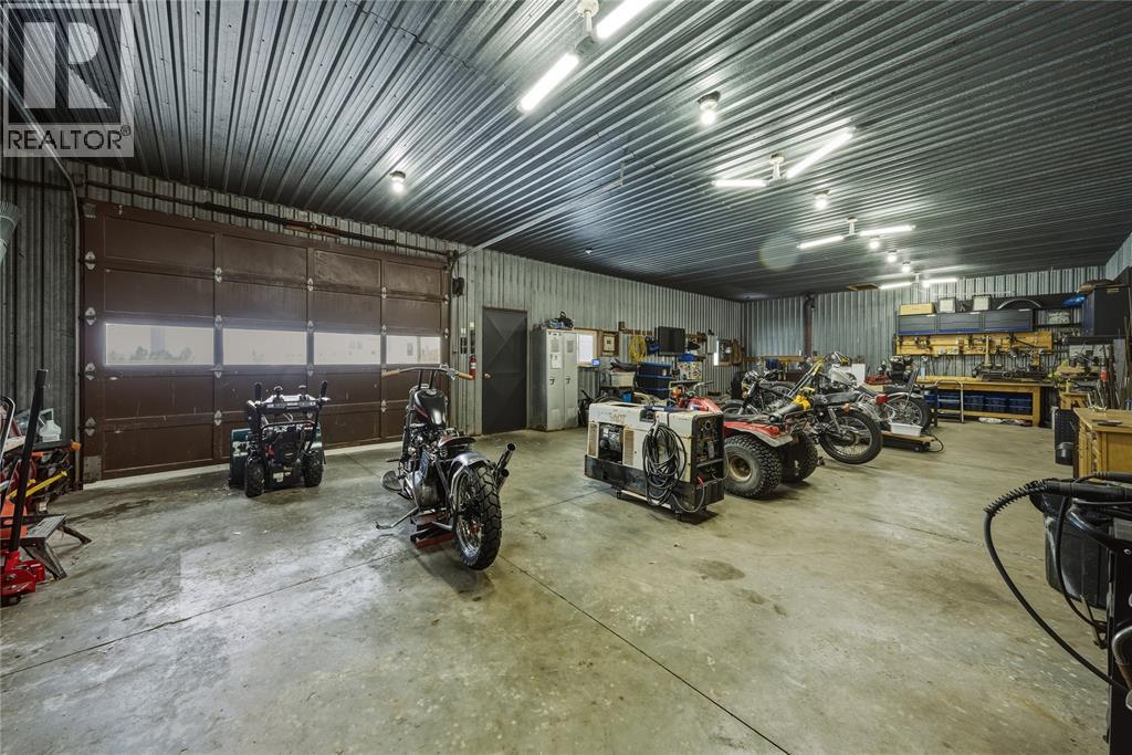 5328 Mandaumin Road, Plympton-Wyoming, Ontario  N7T 7H3 - Photo 44 - 26010677