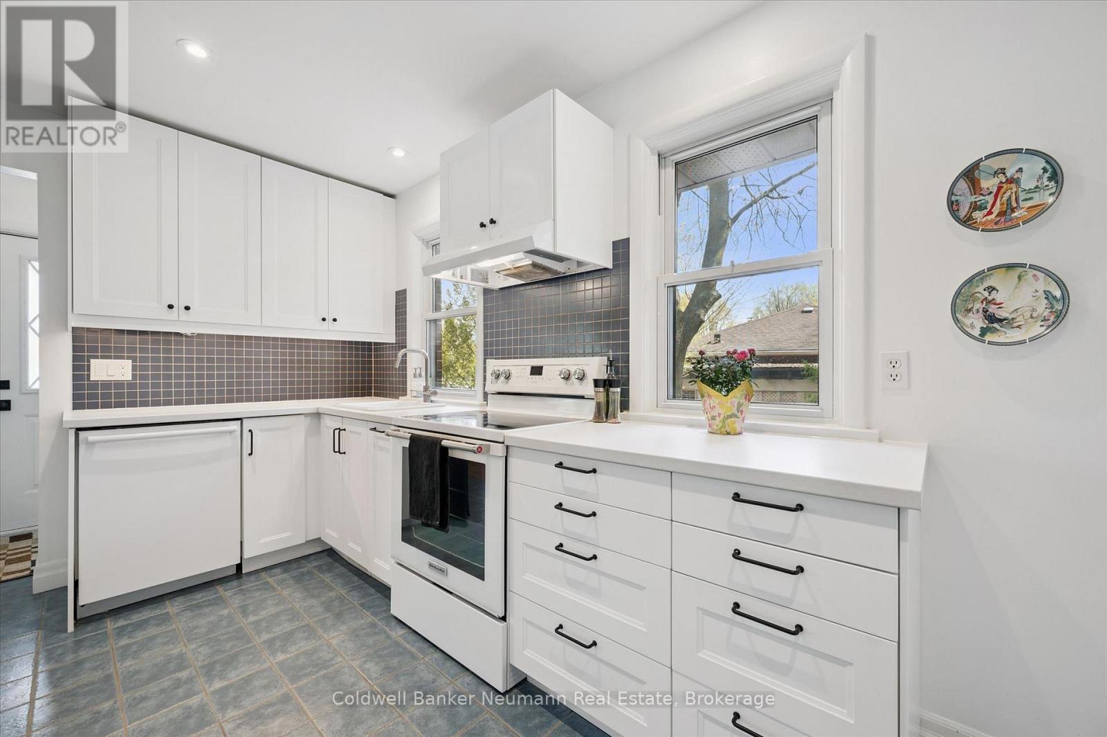 22 Hamel Avenue, Guelph, Ontario  N1H 5M1 - Photo 10 - X13110494