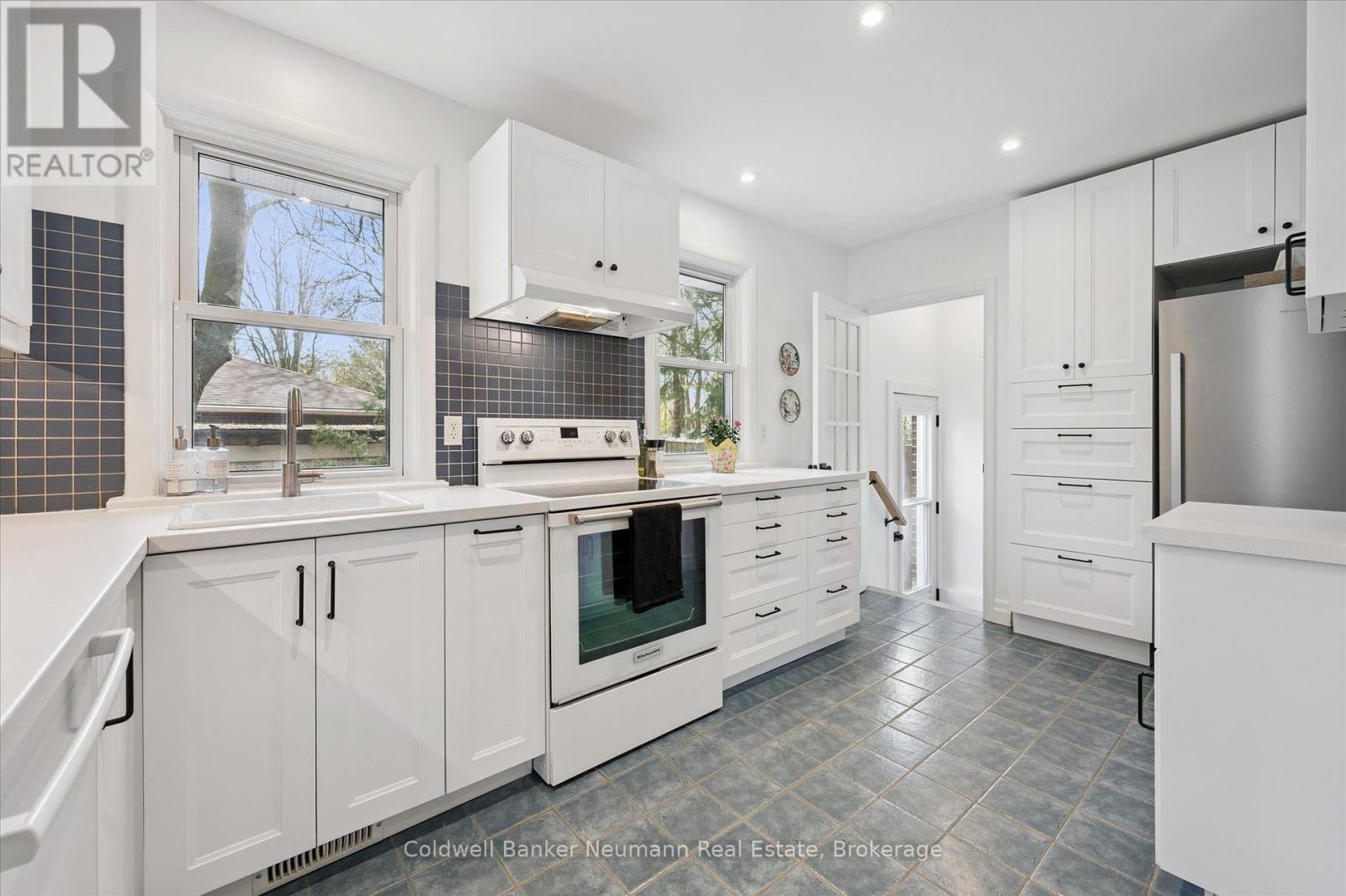 22 Hamel Avenue, Guelph, Ontario  N1H 5M1 - Photo 9 - X13110494