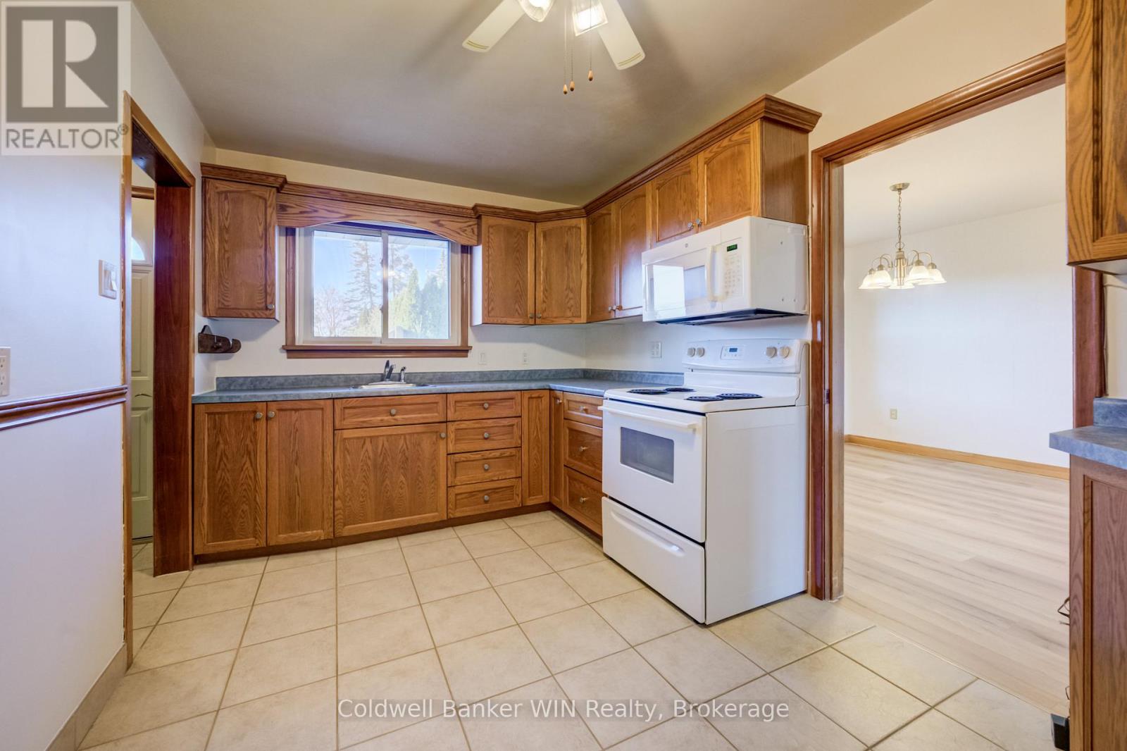 560 Prince Charles Street, Wellington North, Ontario  N0G 2L3 - Photo 10 - X13110584