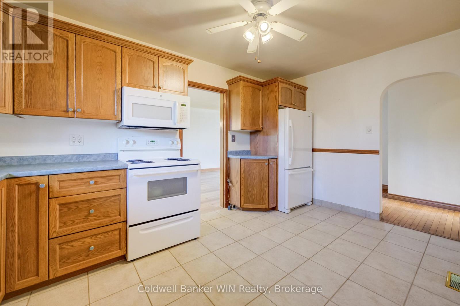 560 Prince Charles Street, Wellington North, Ontario  N0G 2L3 - Photo 11 - X13110584