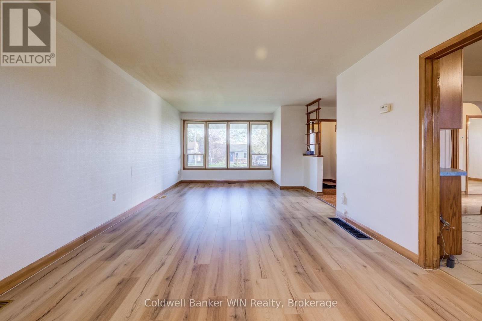 560 Prince Charles Street, Wellington North, Ontario  N0G 2L3 - Photo 8 - X13110584