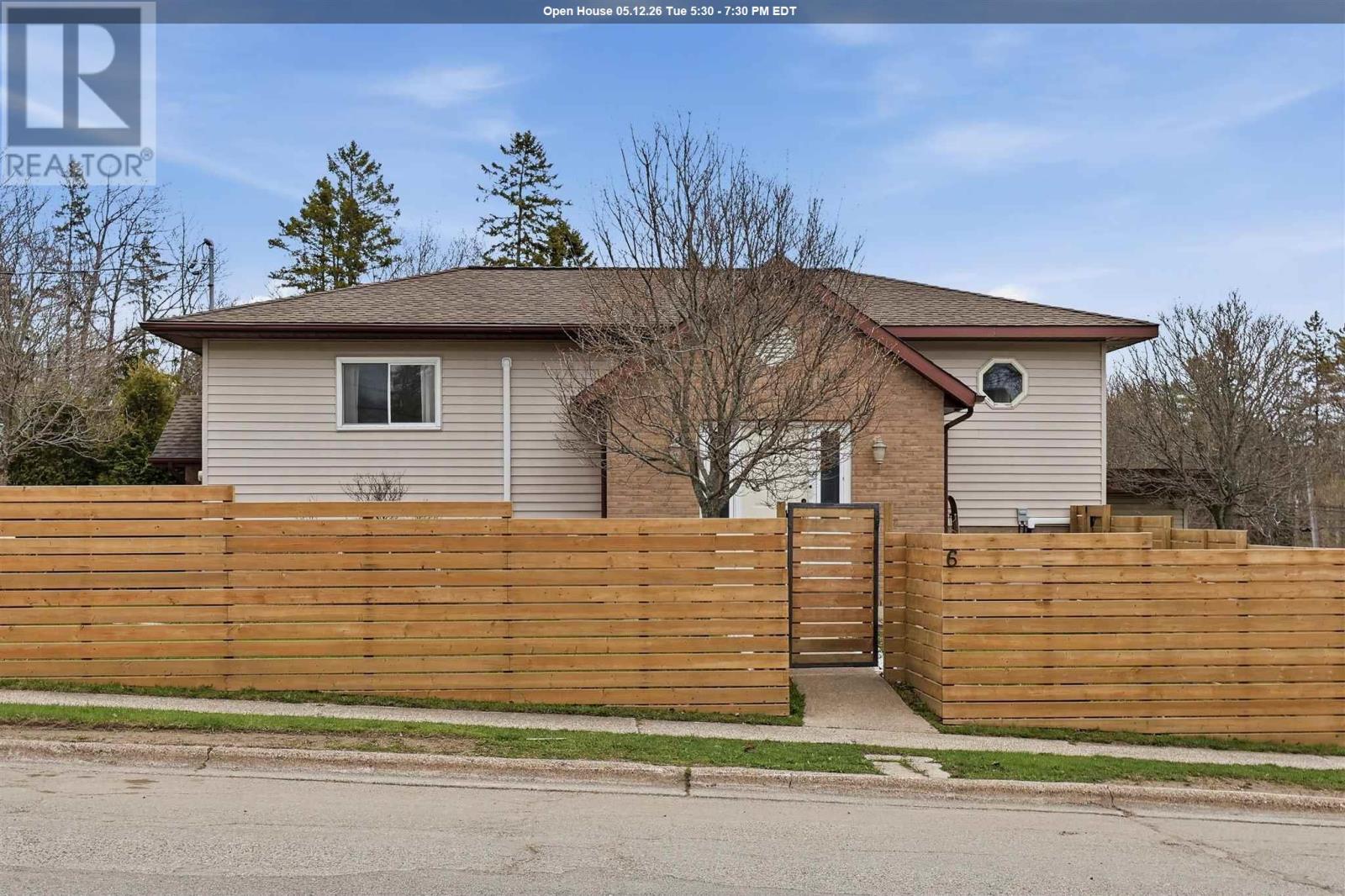 6 Moluch ST, Sault Ste. Marie, Ontario