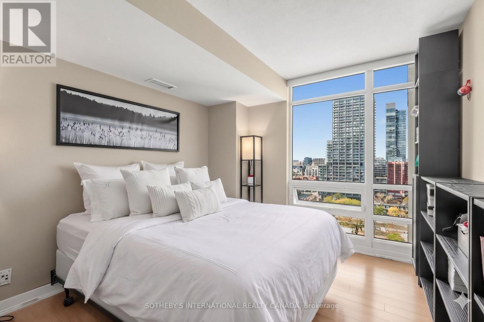2102 - 381 Front Street W, Toronto, Ontario  M5V 3R8 - Photo 14 - C13110512