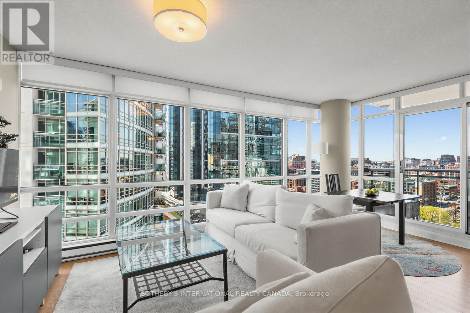 2102 - 381 Front Street W, Toronto, Ontario  M5V 3R8 - Photo 3 - C13110512